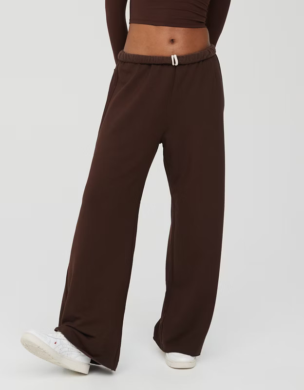 OFFLINE By Aerie OTT Fleece Super Wide Leg Pant | American Eagle Outfitters (US & CA)