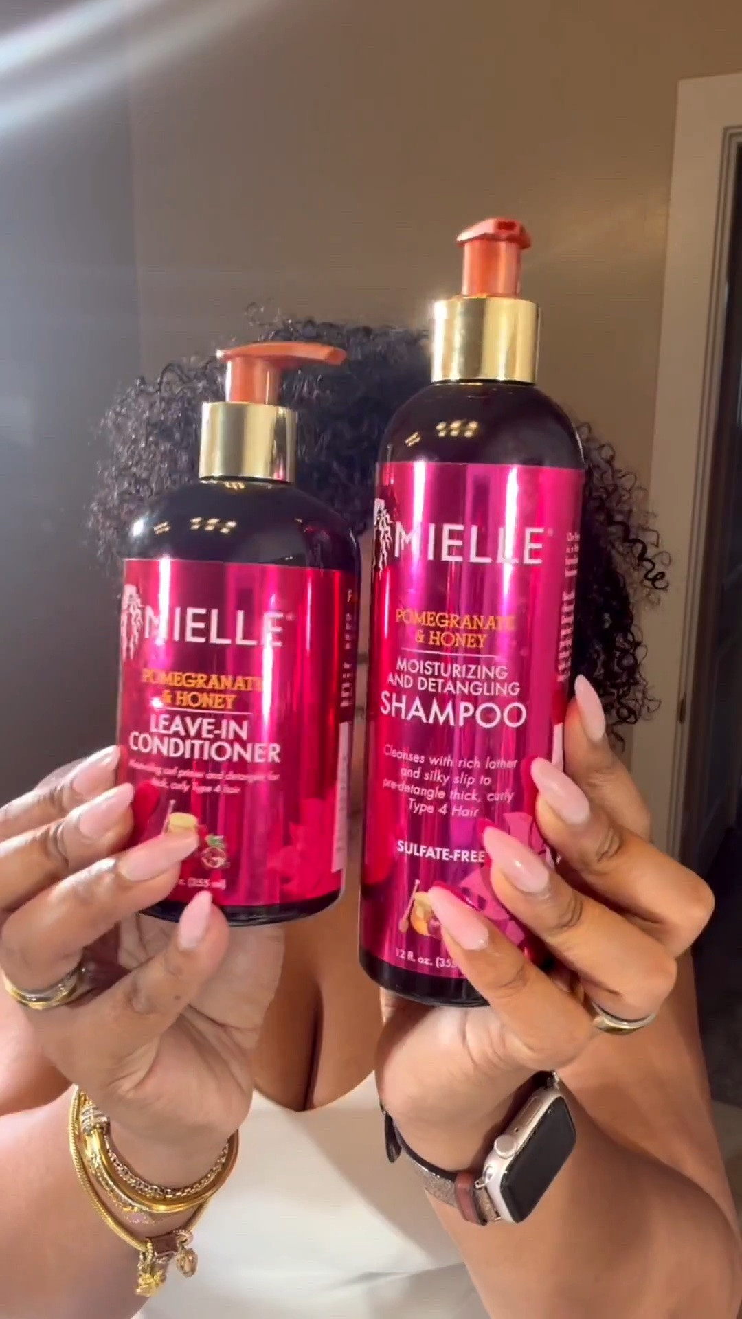POV: Your hair still looks good hours later. 😍✨
That's why I've been loving the Mielle pomegranate and honey collection. Clean, hydrated curls that keep up with my day.
#MiellePartner @mielleorganics

#LTKBeauty #LTKgrwm