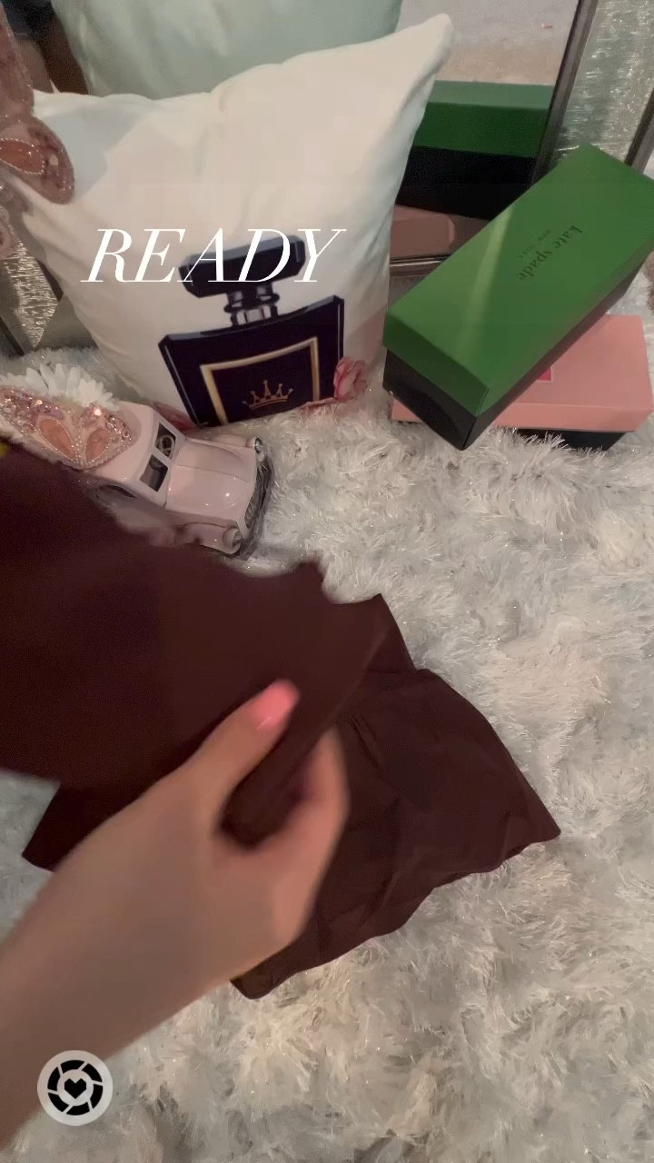 Aerie Haul: athleisure matching set. Cutest sports bra and flowy shorts both in color maple. The shorts are on sale 25% off! Aeire offline has the cutest athleticwear, obsessed with this for a workout look, gym fit, and college girl outfit. Linking also a gym bag plus workout essentials like headphones, a water bottle, running sneakers, and more. Xoxo #LTKFit 

Follow my shop @lovelyfancymeblog on the @shop.LTK app to shop this post and get my exclusive app-only content!

#liketkit 
@shop.ltk

#LTKU #LTKFind #LTKunder50 #LTKunder100 #LTKBacktoSchool #LTKsalealert #LTKFitness