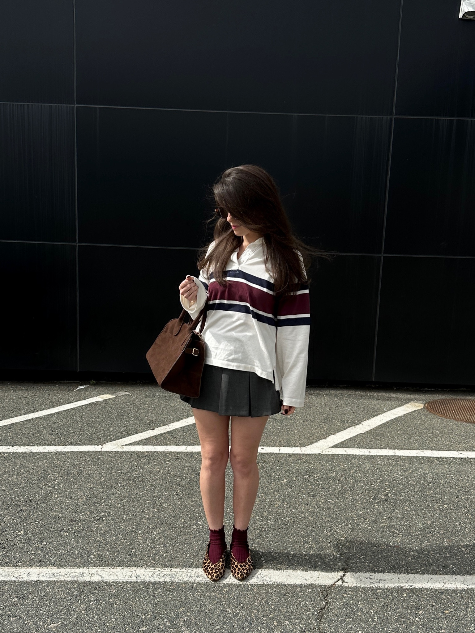 Rugby polo: xs
Flats: size down .5