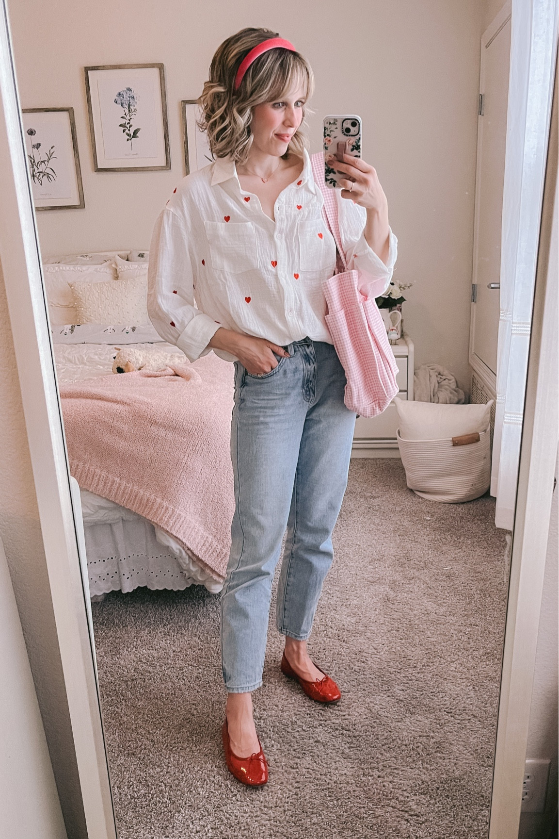Valentine’s Day outfit, Valentine’s Day ootd. Girly ootd, pink ootd

#LTKunder100 #LTKshoecrush #LTKstyletip