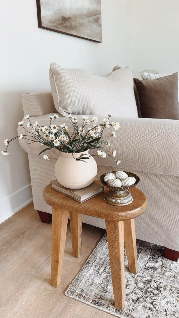 Side table styling 🌷

#LTKSeasonal #LTKHome