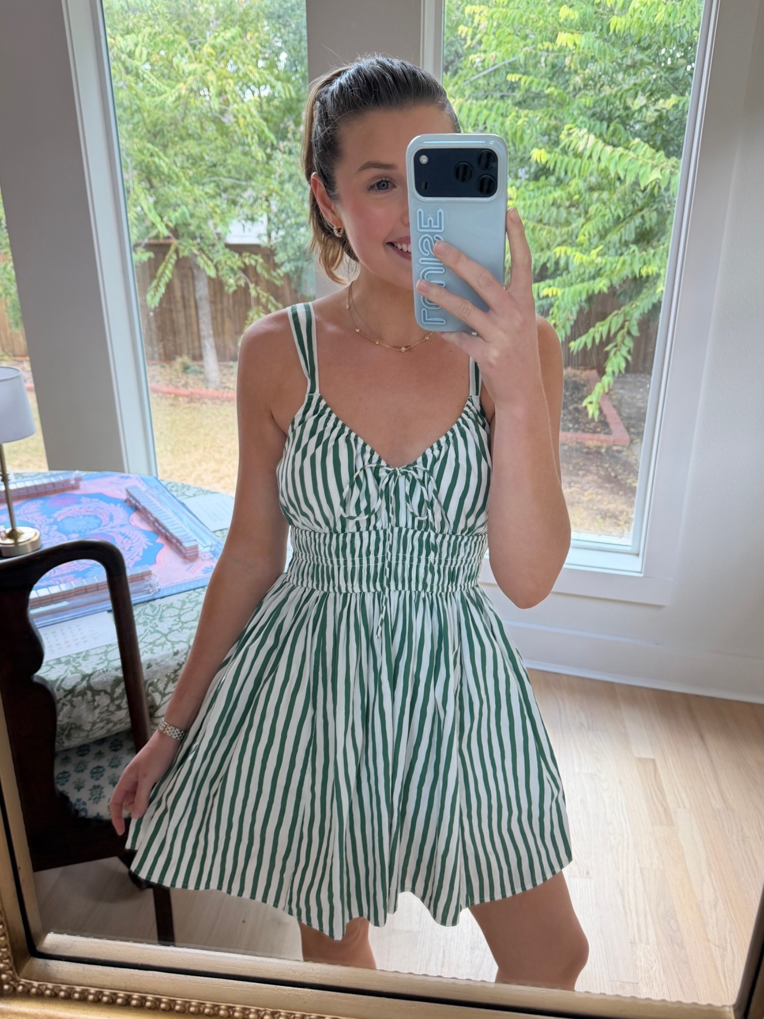 OOTD today! Wearing a S!