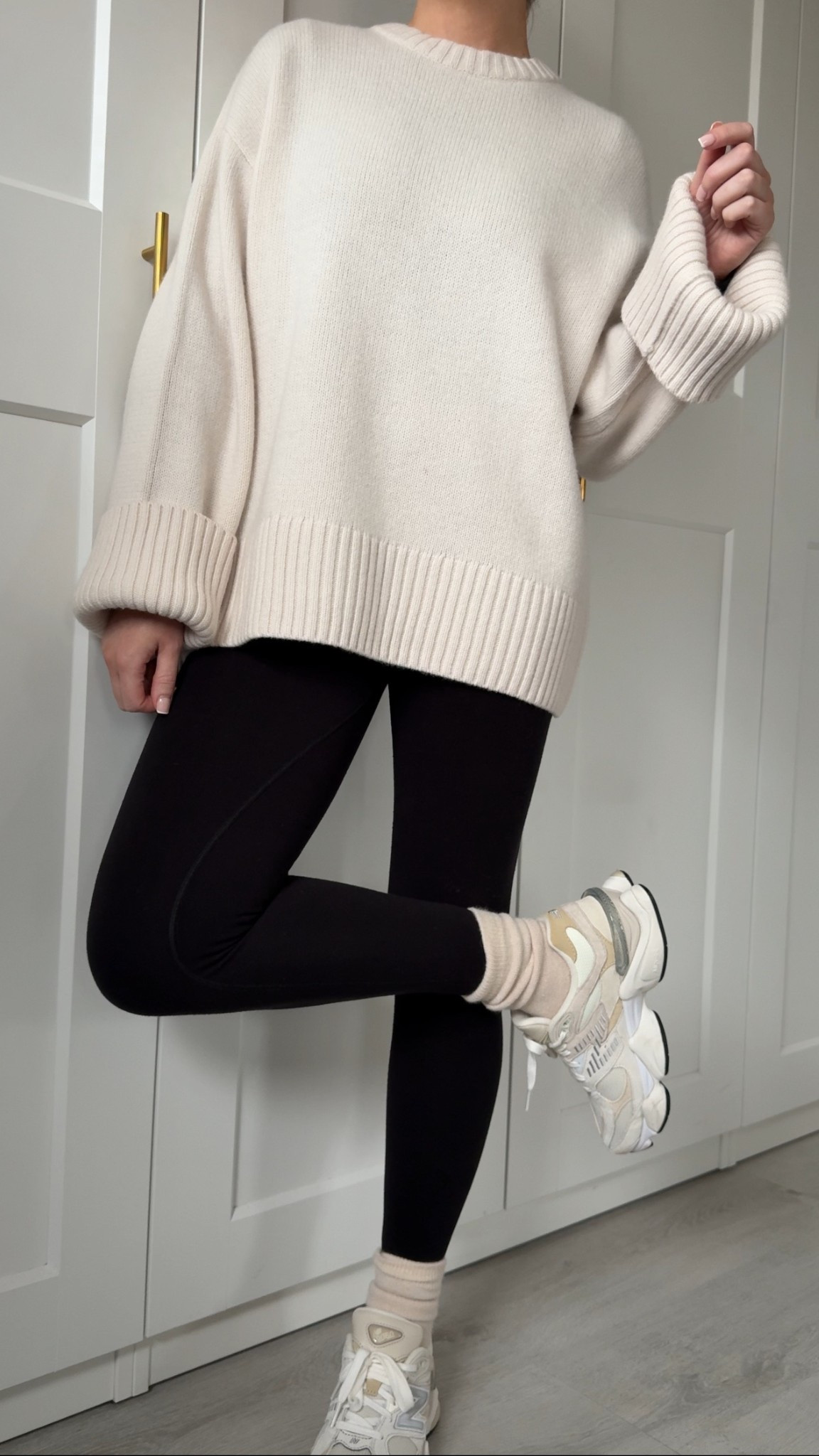 Thermal leggings: XXS
Cashmere jumper: small 
 

#LTKautumn #LTKsale #LTKwinter