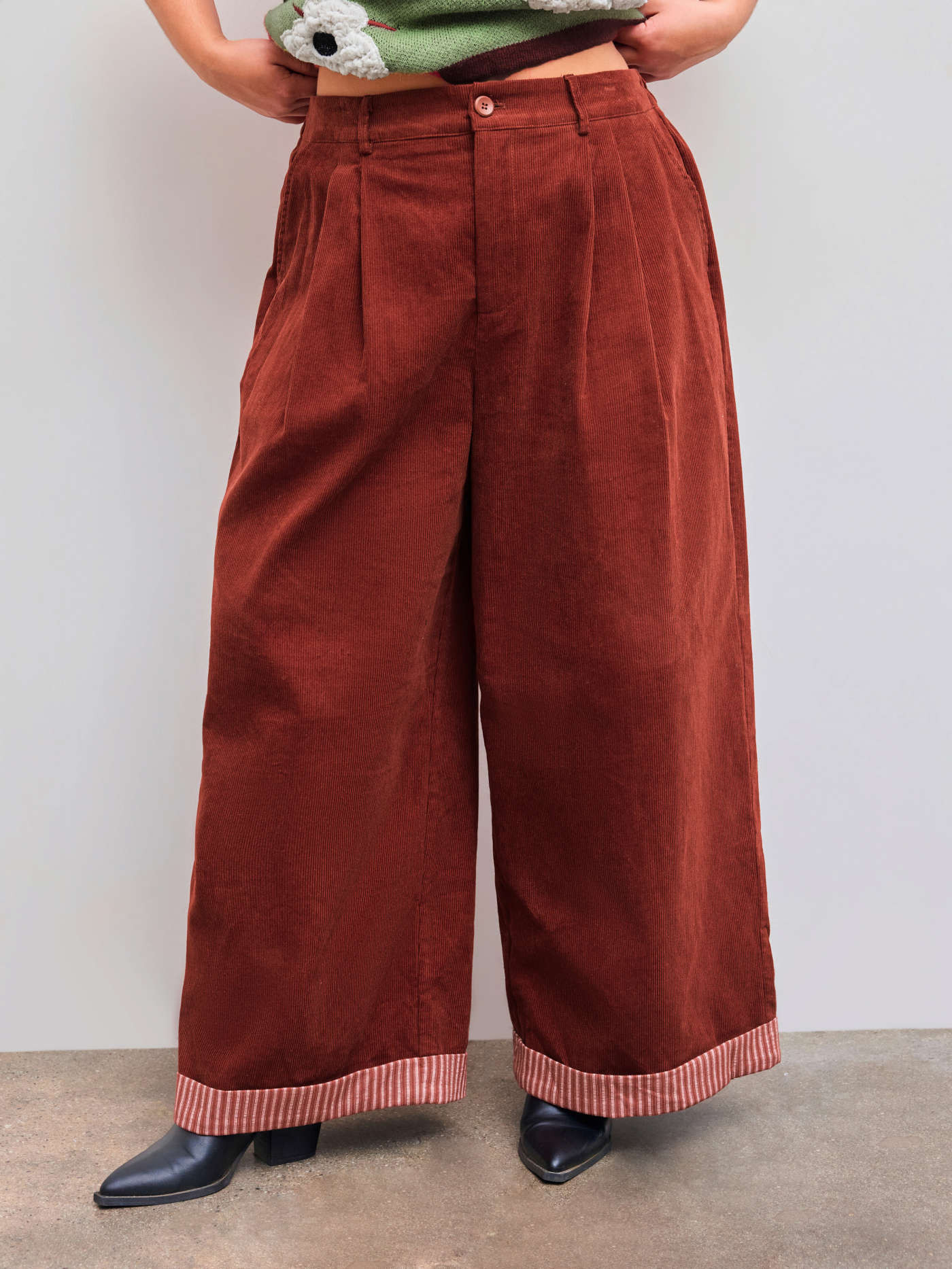 Corduroy Mid Rise Striped Roll Hem Pocket Wide Leg Trousers Curve & Plus | Cider