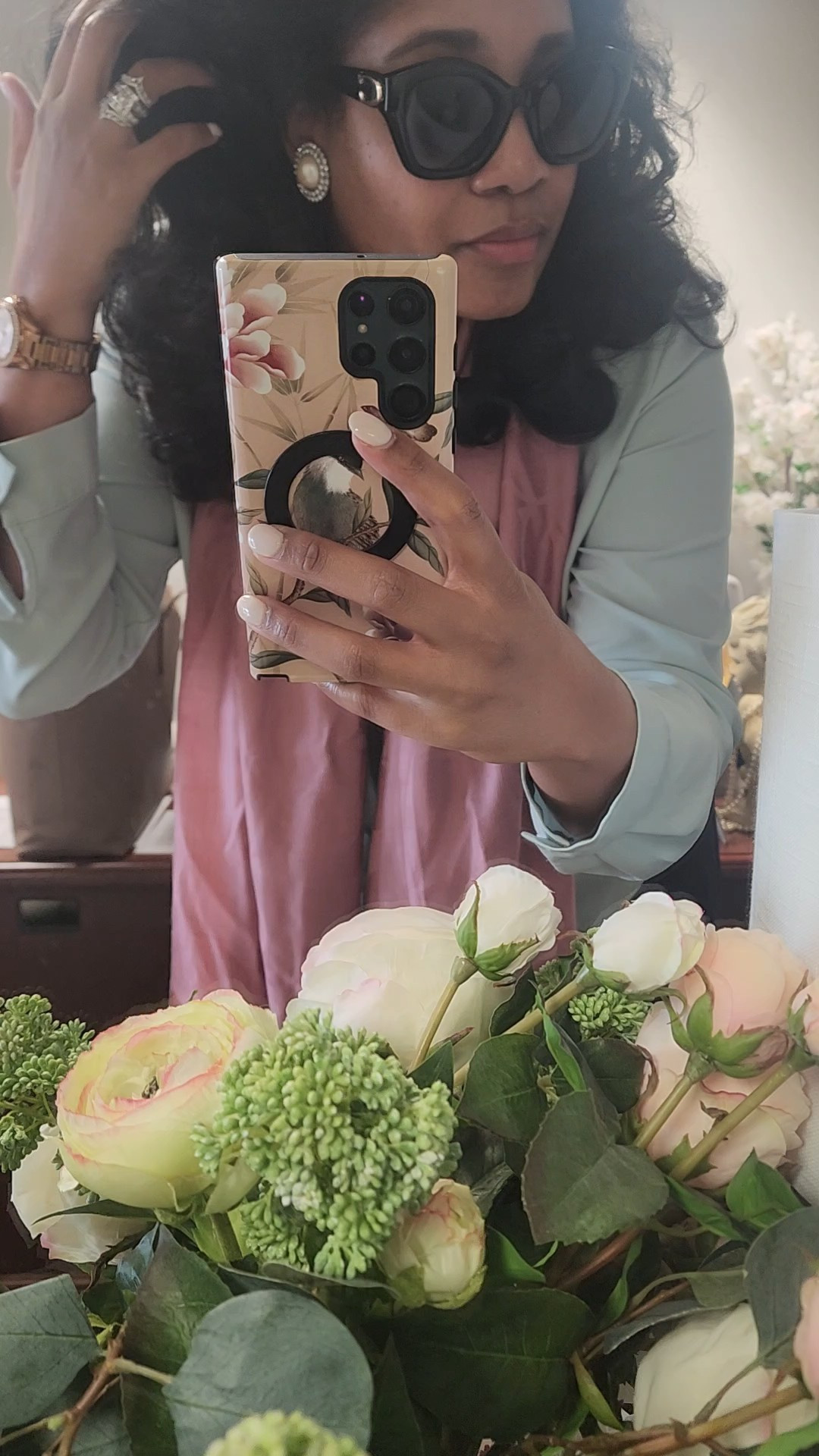 These Coach sunglasses are giving me Celine vibes!

#LTKSeasonal #LTKStyleTip #LTKBeauty