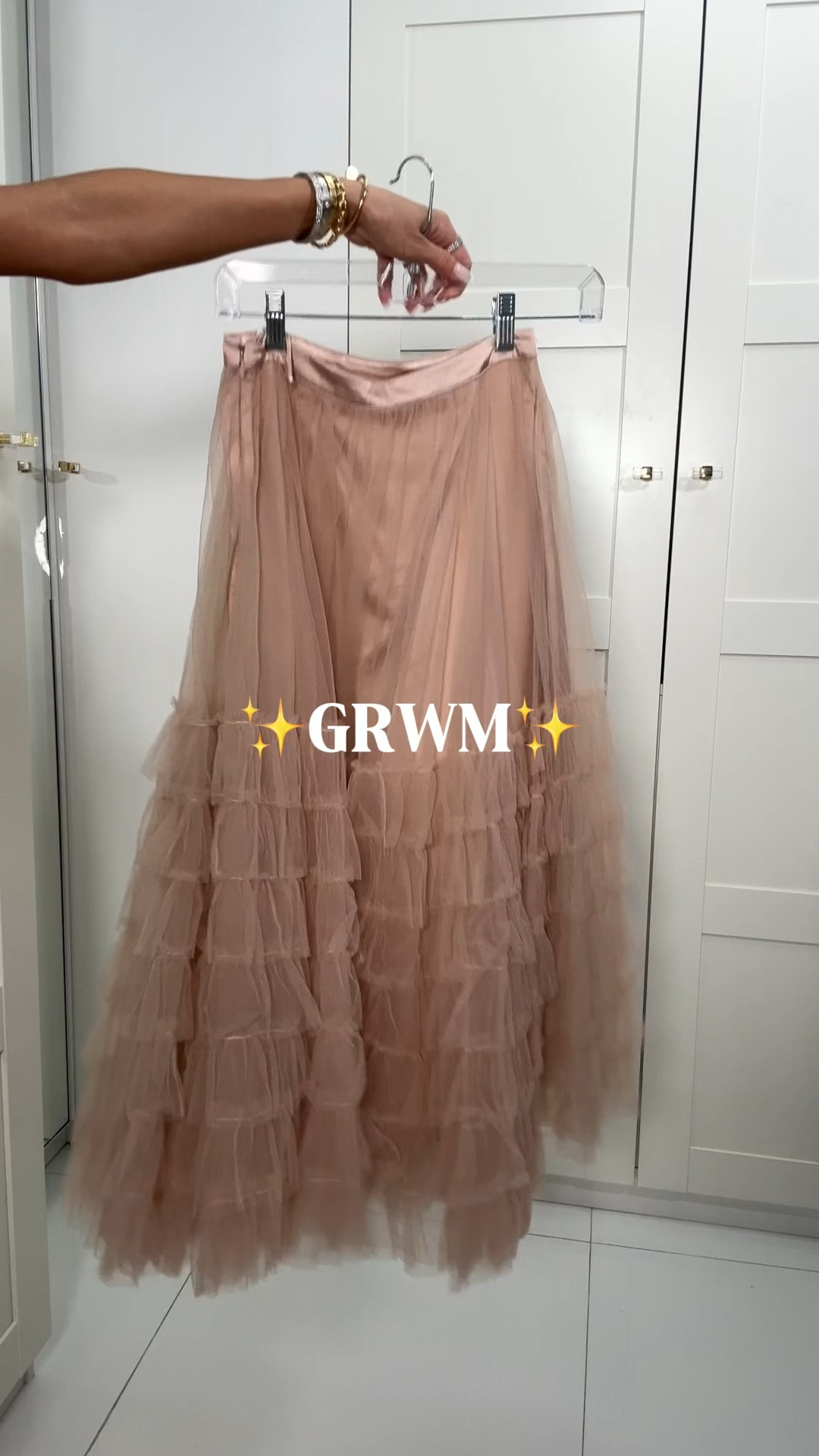 ✨ GRWM ✨ 

p.s. just found out these @ysl sunnies are 30% off right now! 😍 

#ysl #yslloulou #yslsunglasses #loveshackfancy #aritzia #tulleskirt #tulle #getreadywithme #grwm #pleasepleaseplease #croptop #croptops #chanel #chanelbag #chanelboybag #boybag #chaneladdict #amina #aminamuaddi #aminamuaddishoes 

#LTKVideo #LTKSaleAlert #LTKStyleTip