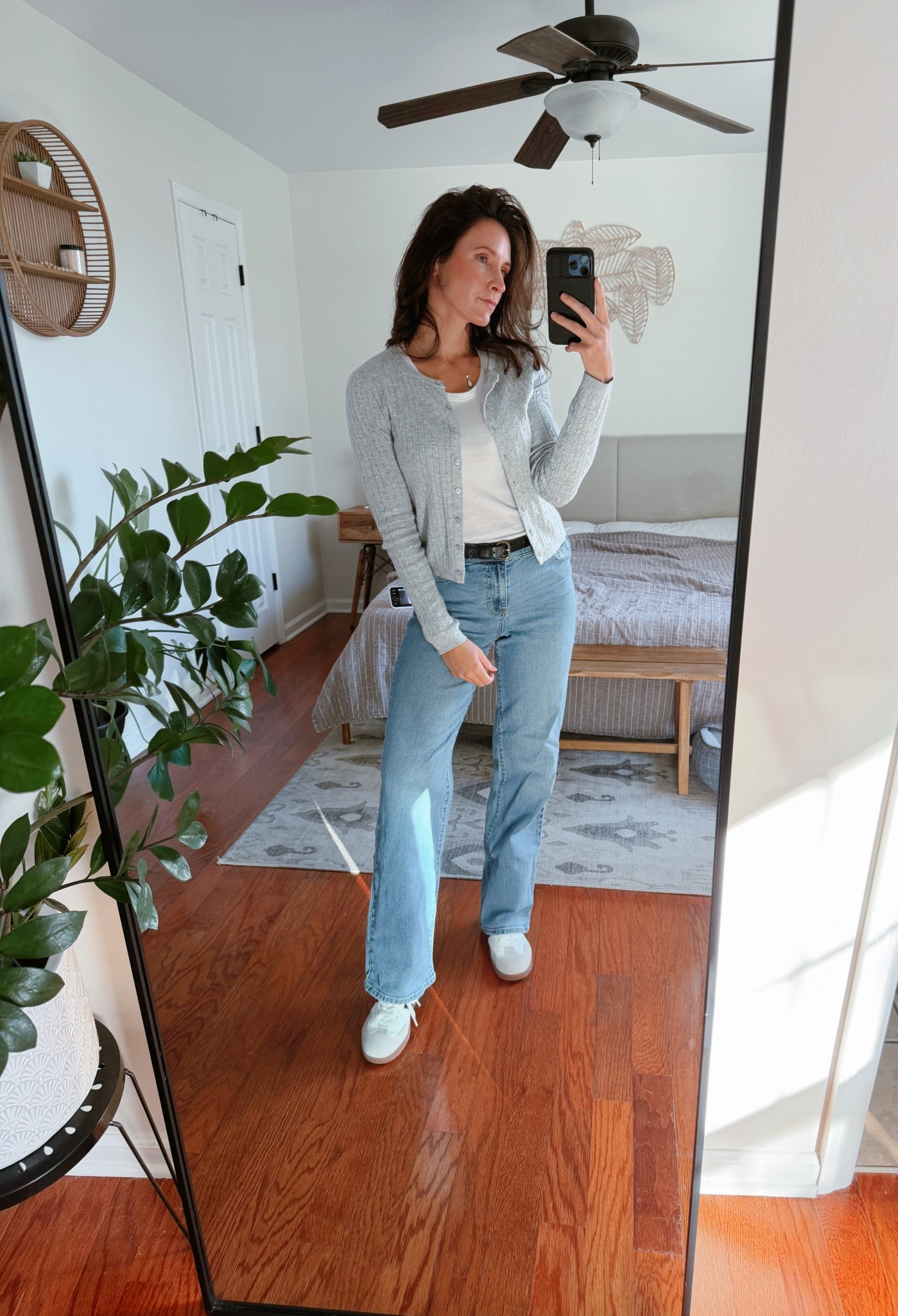 Saturday Outfit for running errands. All from Walmart.
Linked below ⬇️ 



Wide leg jeans, denim jeans, women’s jeans, gray sweater, gray cardigan, adidas sneakers, sambas, white t shirt, casual outfits, holiday outfit, Christmas outfit, amazon, cyber Monday, Black Friday 

#LTKHoliday #LTKdayinmylife #LTKFindsUnder50