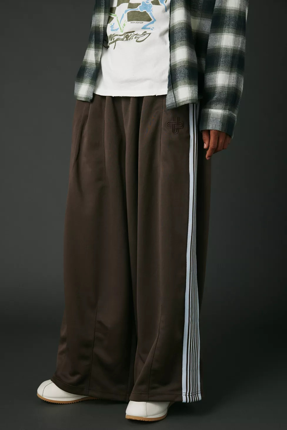 UO Mammoth Baggy Fit Track Pant | Urban Outfitters (US and RoW)