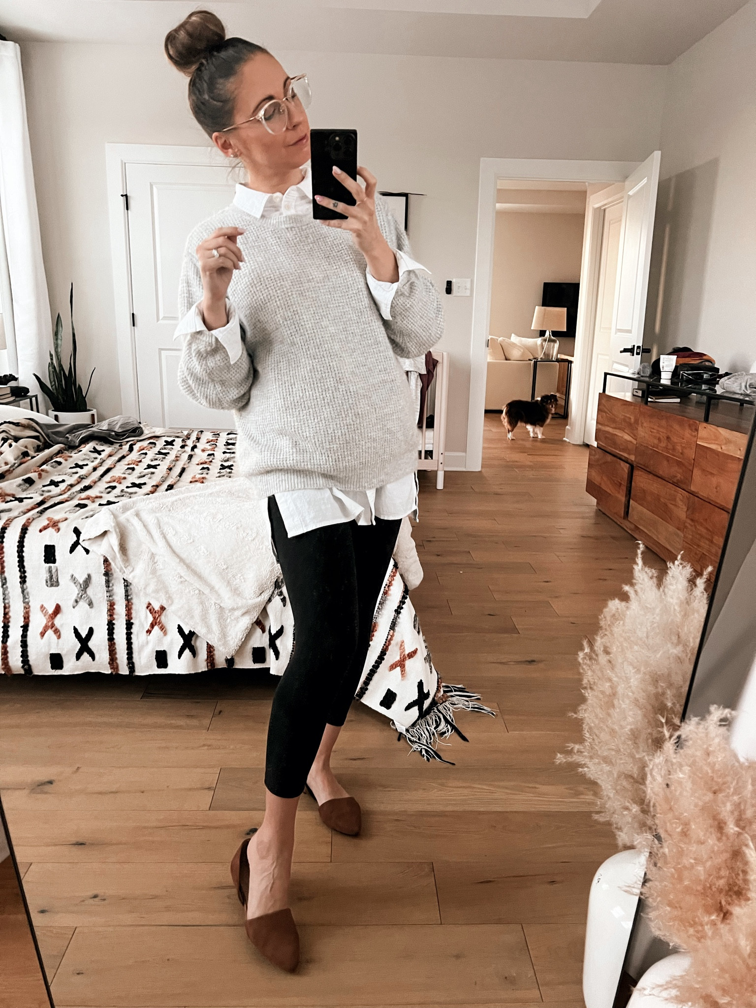 Working on styling more of my workwear with button down shirts and cute accessories
.
• oversized sweater
• white button down shirt
• black leggings 
• brown flats
.
#bumpfriendly #maternity #maternityworkwear #styledsweater #workoutfit #teacheroutfit #classiclook

#LTKbump #LTKfindsunder100 #LTKworkwear