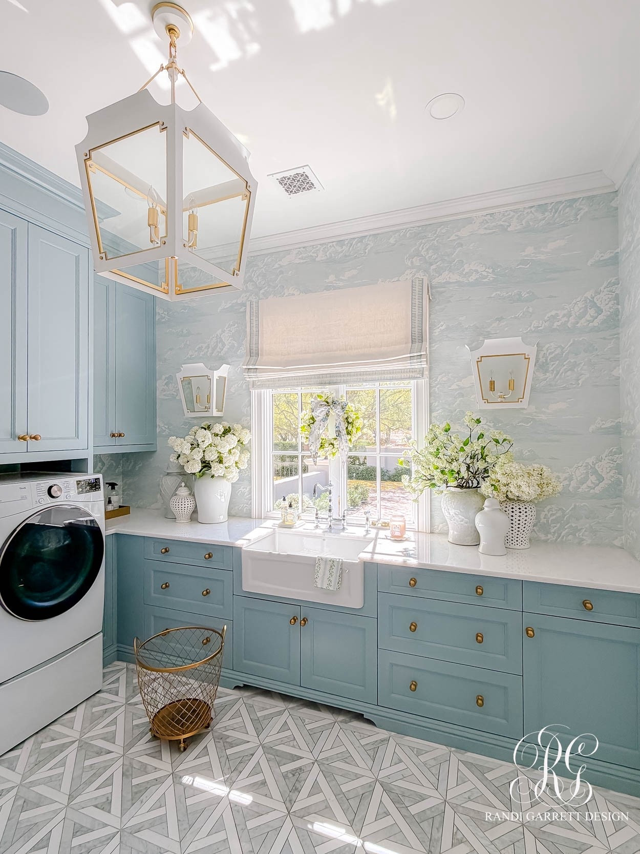 Spring decor for your laundry room and beyond!

#LTKSeasonal #LTKHome