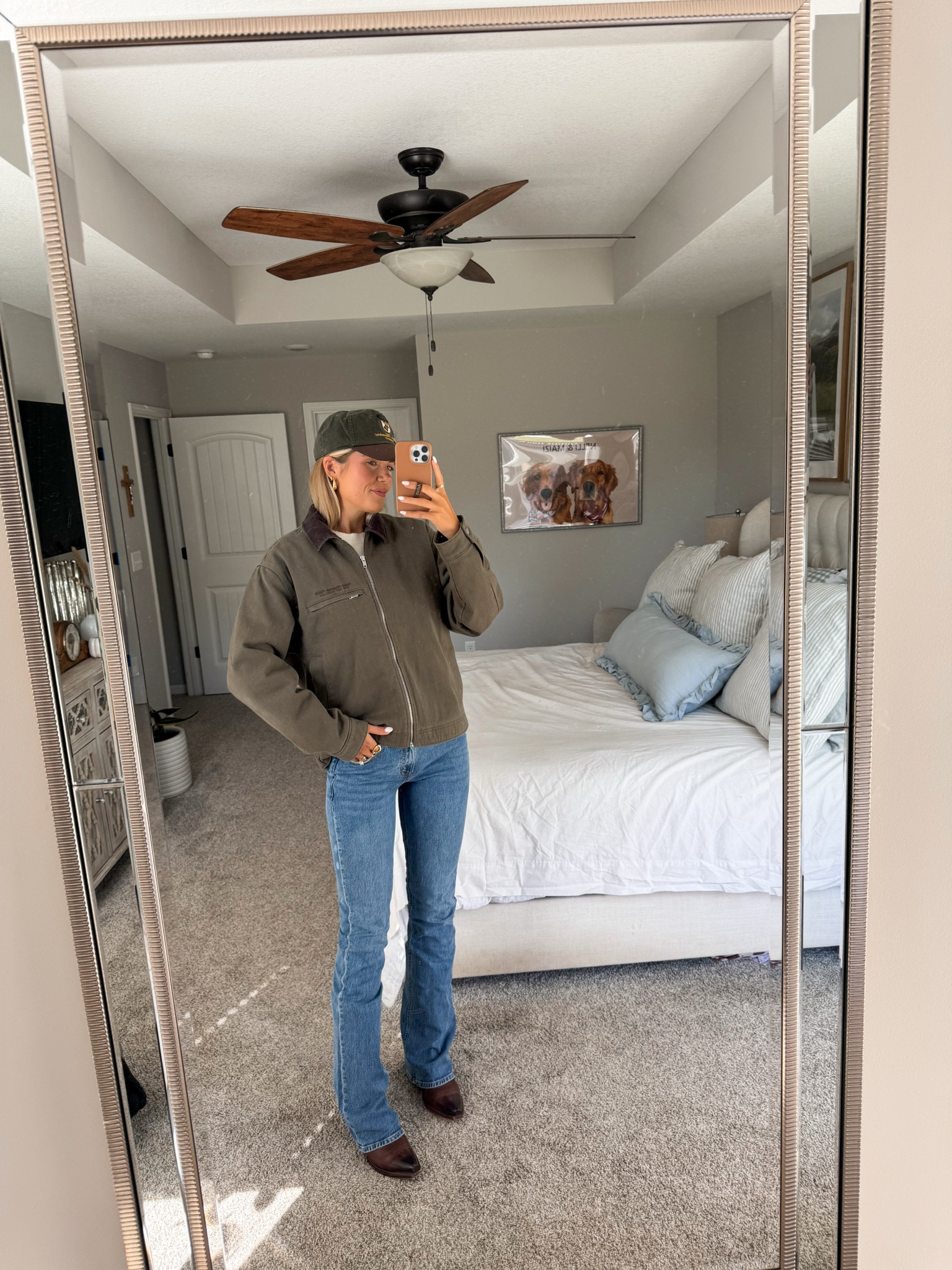 size down half size in boots, 26 extra long in jeans, small in jacket (it’s men’s so it’s oversized!) horse barn ootd

#LTKStyleTip #LTKFindsUnder50 #LTKTall