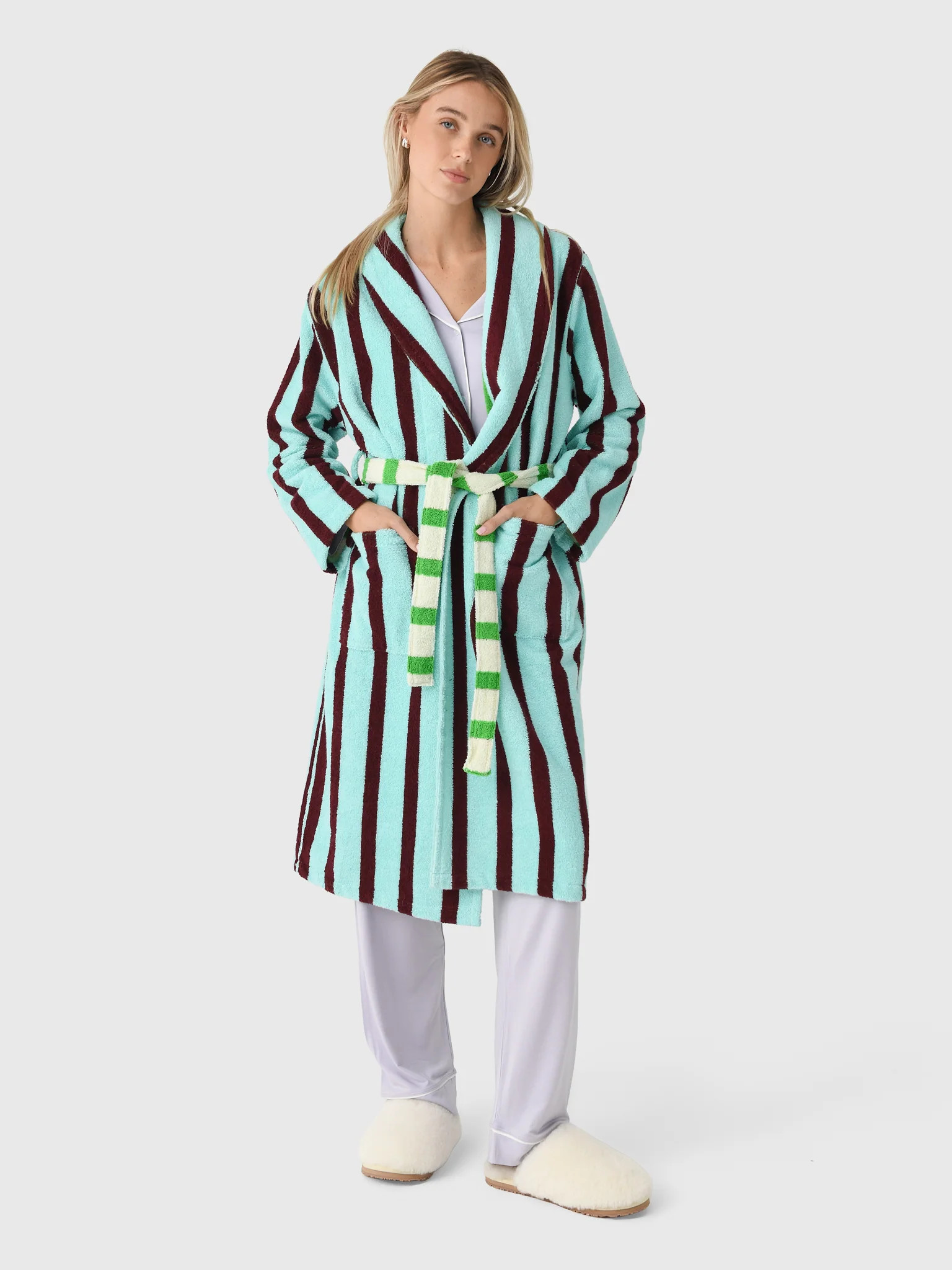 DUSEN DUSEN
                      
                     Women's Willow Stripe Bathrobe | Saint Bernard