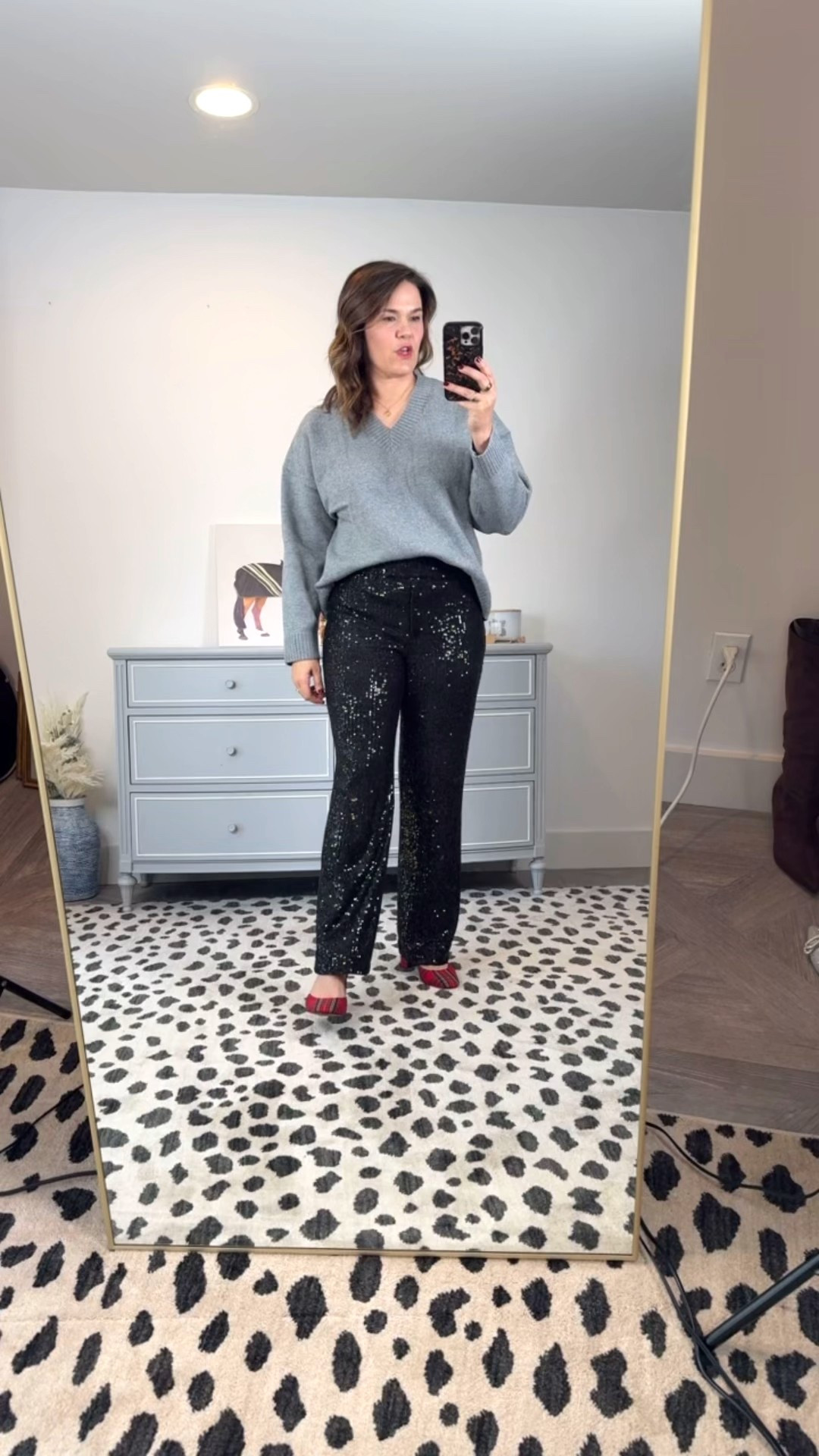 Wearing a size medium here and the fit is oversized so you could go with your smaller size in this one. 


Lift sweater, loft styles, outfit ideas, outfit ideas for Thanksgiving, Holiday style, Christmas style, Christmas outfit ideas, midsize style, midsize outfit ideas, casual outfit ideas, outfit ideas for moms, size 10, size 12

#LTKCyberWeek #LTKHoliday #LTKMidsize