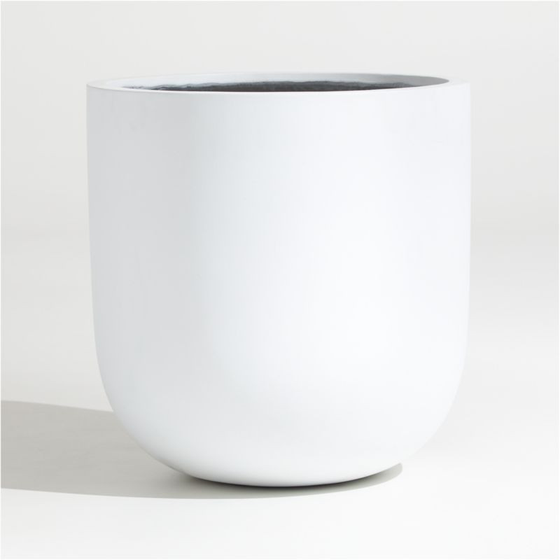 Junio Large White Planter 22.25" + Reviews | Crate & Barrel | Crate & Barrel