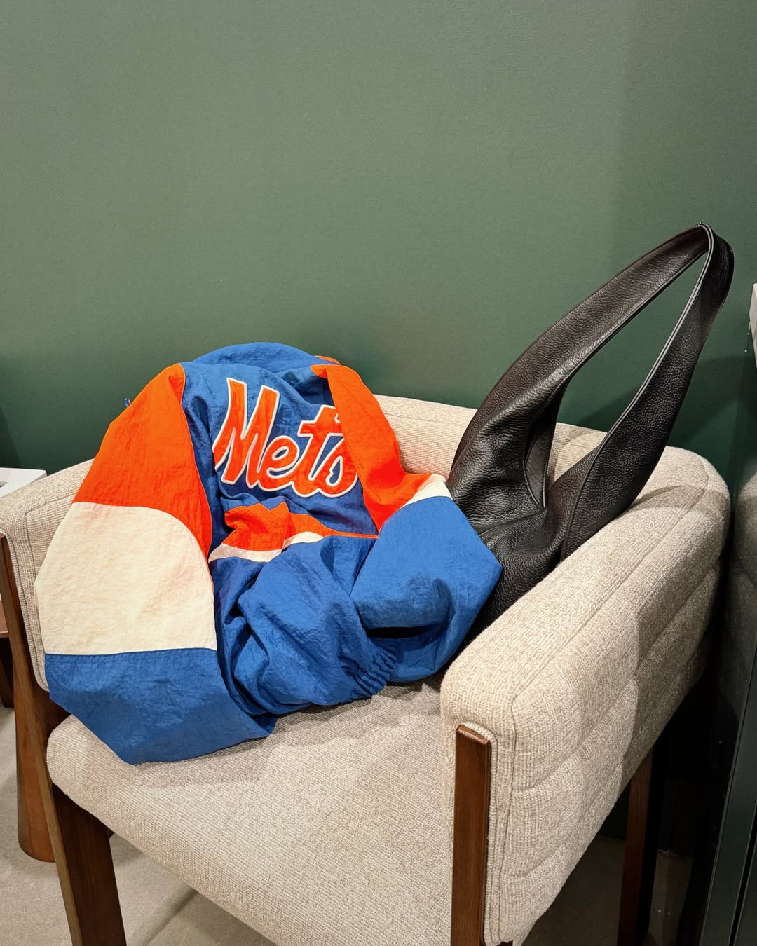 What She Carries: The Market Tote even on game day. ⚾️ 

// Game Day, Game Day Outfit, Casual, Casual Outfits, Casual Chic, Comfy Casual, Chic Casual, Womens Casual Outfit, Casual Style, Fashion, Outfits, Outfit Ideas, Outfit Inspo, Trending, Trendy, Trendy Outfits, Tote Bag, Shoulder Bag 

 

#LTKSeasonal #LTKStyleTip #LTKItBag