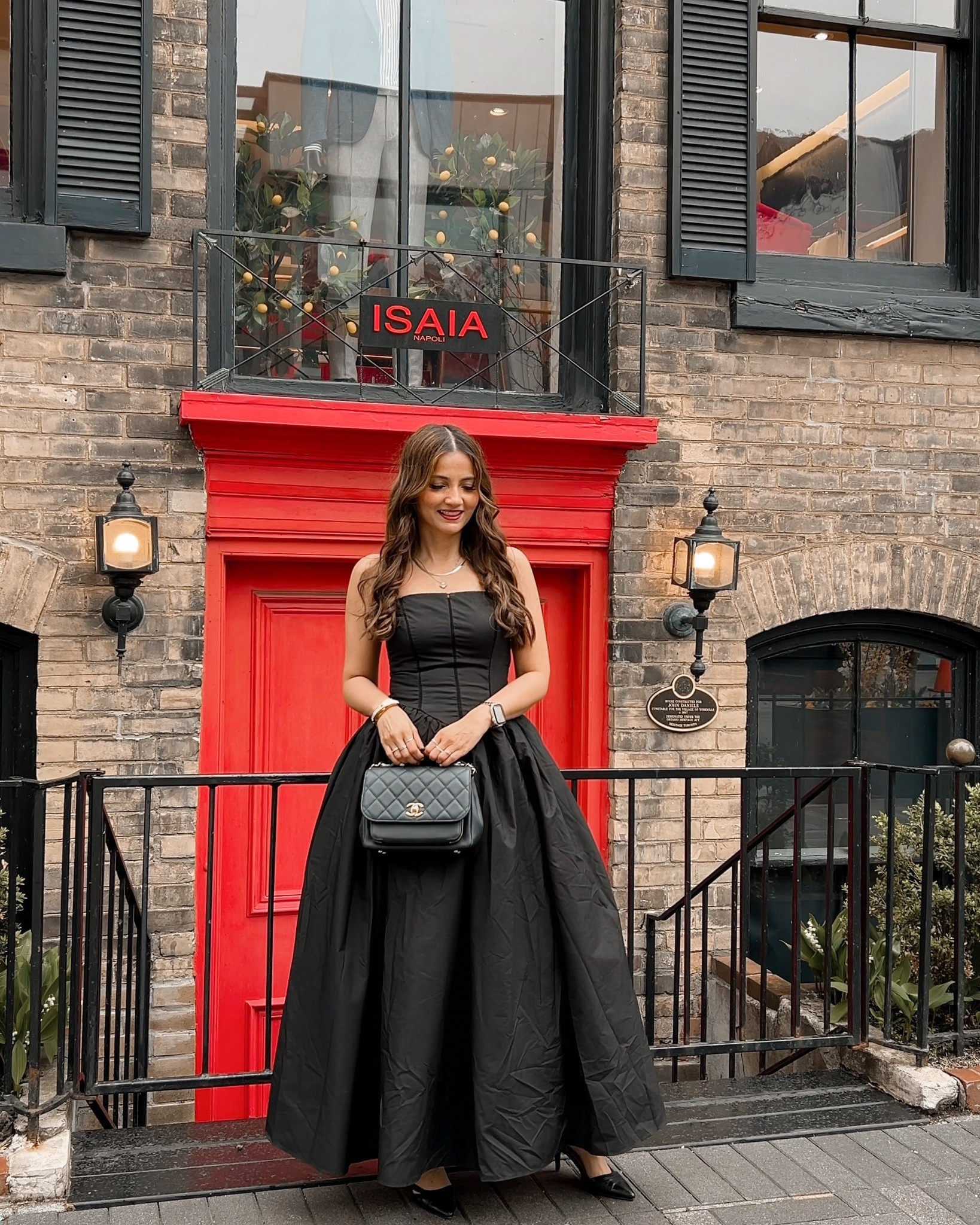 black dress chanel business affinity bag 

#LTKwinter #LTKdresses #LTKcanada