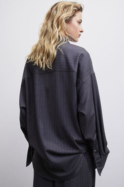 Oversized Twill Shirt - Dark gray/pinstriped - Ladies | H&M US | H&M (US + CA)