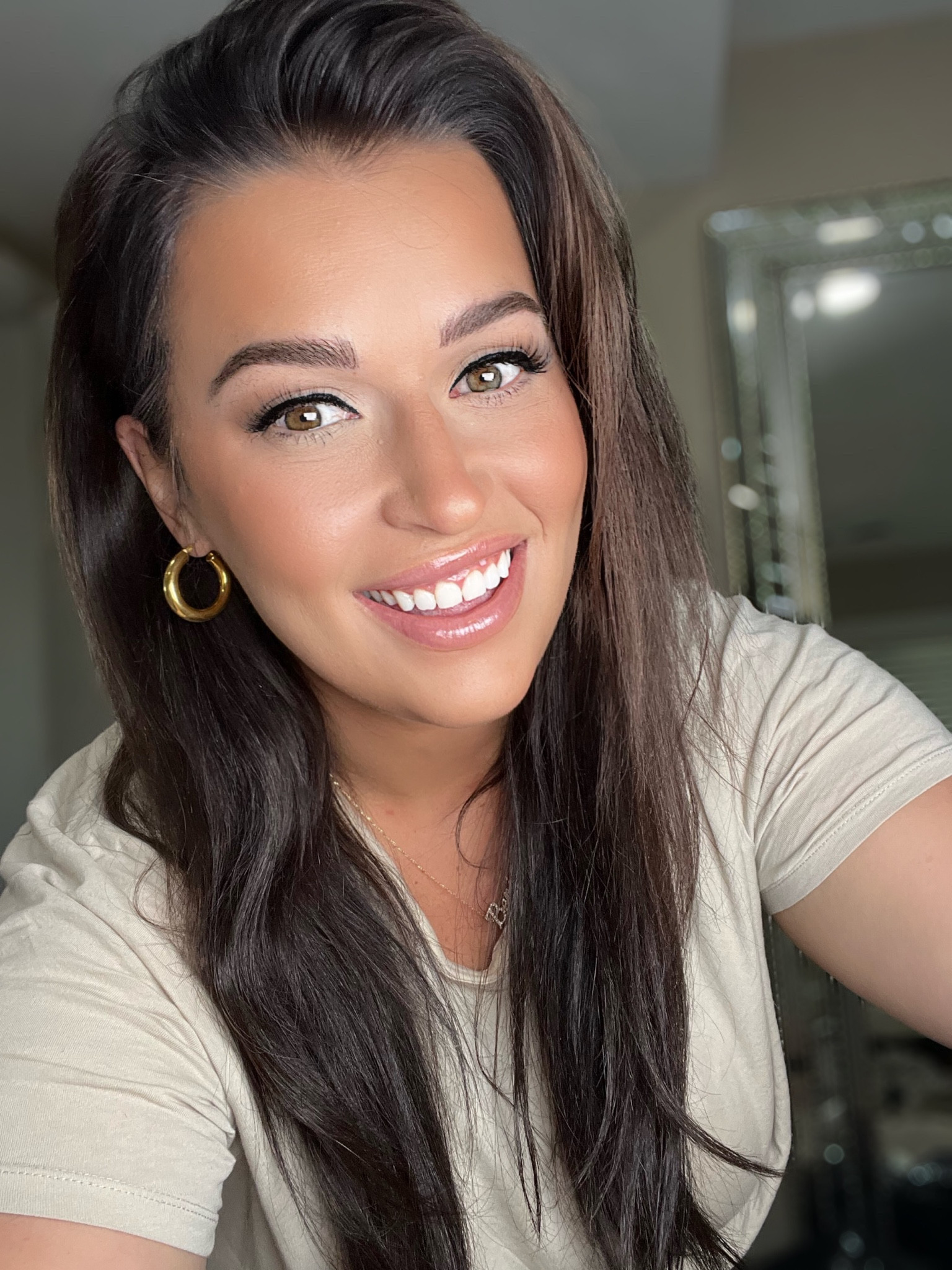 Natural glam moment 

Streiching lashes- TIMELESS lash 

#LTKunder100 #LTKbeauty #LTKstyletip