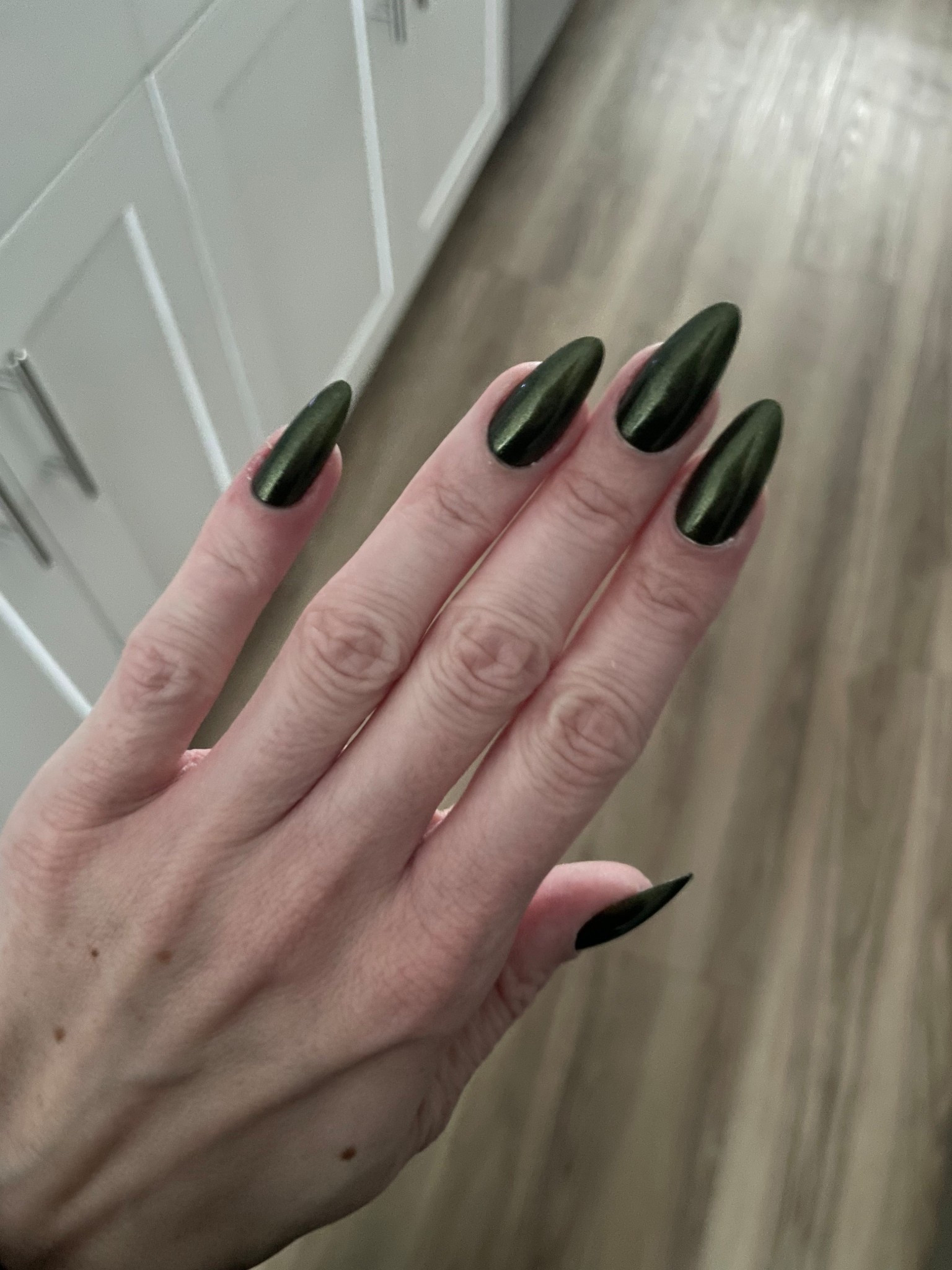 Holiday nails

#LTKHoliday #LTKBeauty