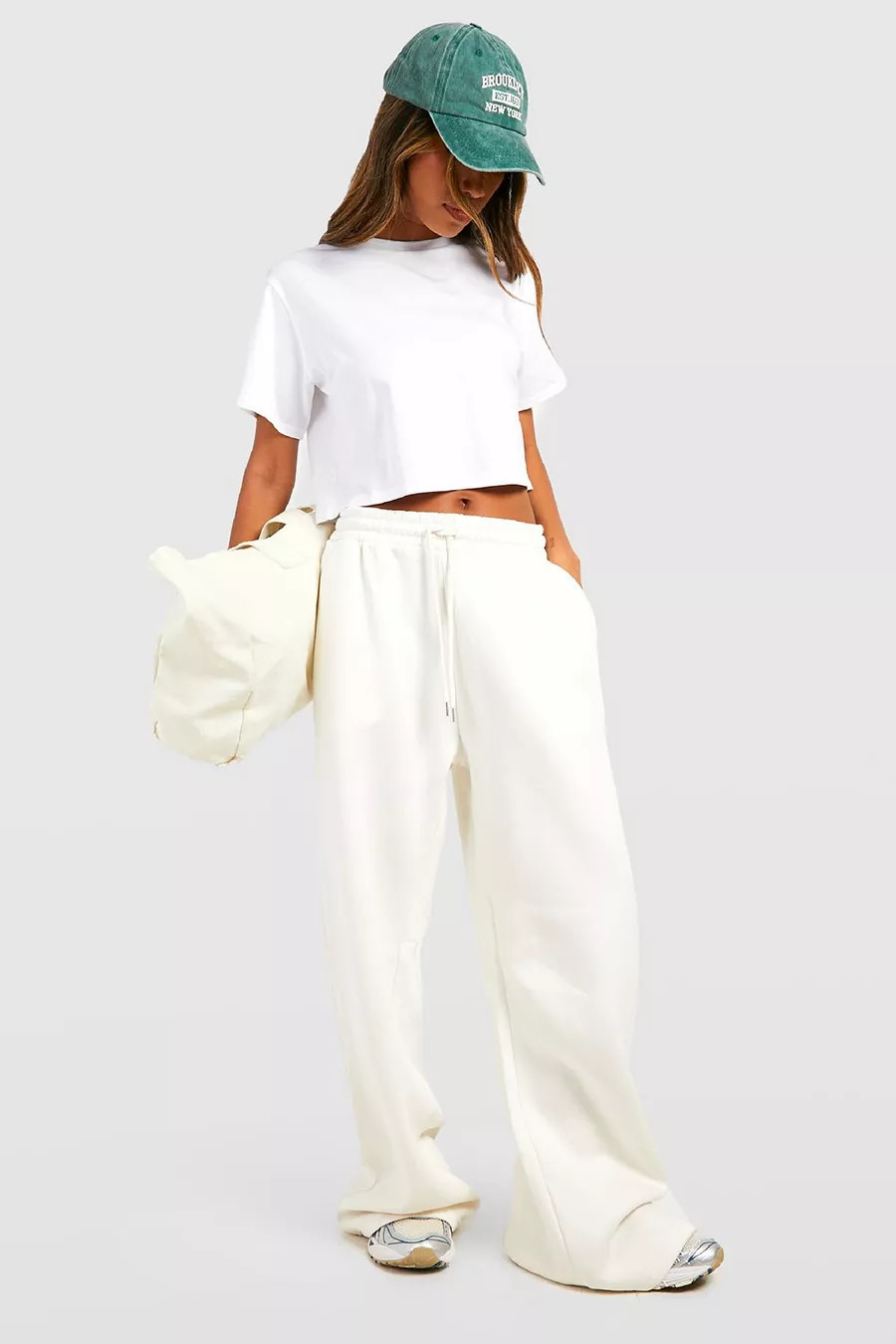 Ecru Super Wide Leg Pocket Detail Jogger | Boohoo.com (UK & IE)