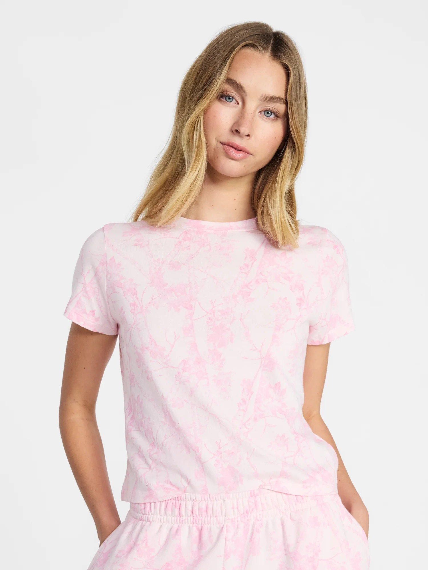 No Boundaries Cotton Tee with Short Sleeves, Women’s XXS-XXL | Walmart (US)