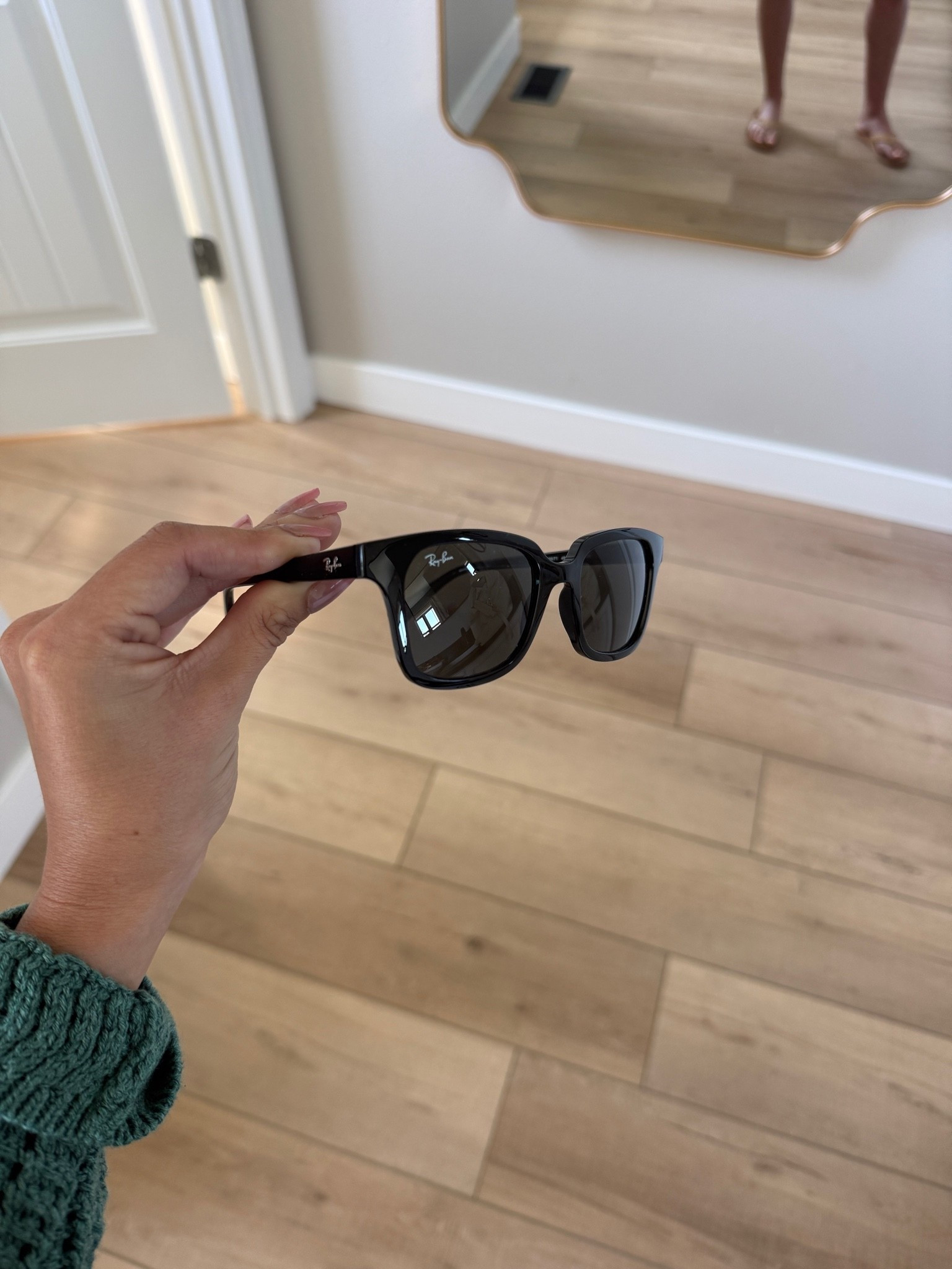 Cutest kid raybans

#LTKU #LTKKids #LTKSaleAlert
