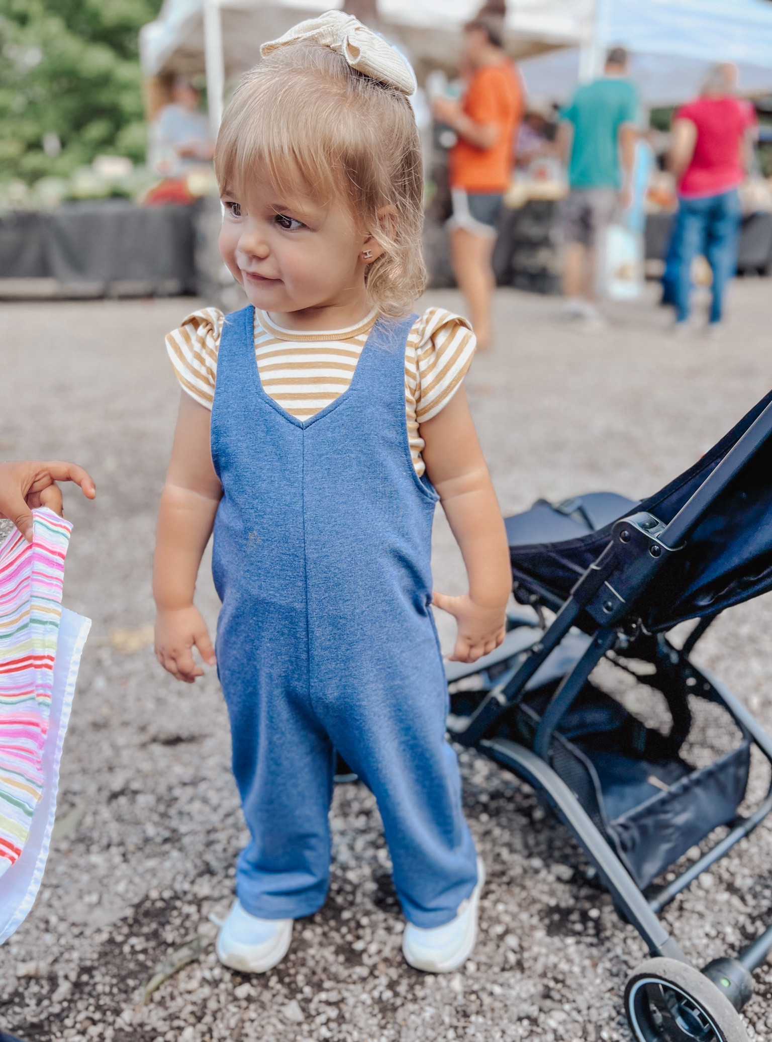 The cutest little fit for the farmers market 🌻🤍

Code: Rae10 will save ya money  

#LTKfamily #LTKBacktoSchool #LTKFind