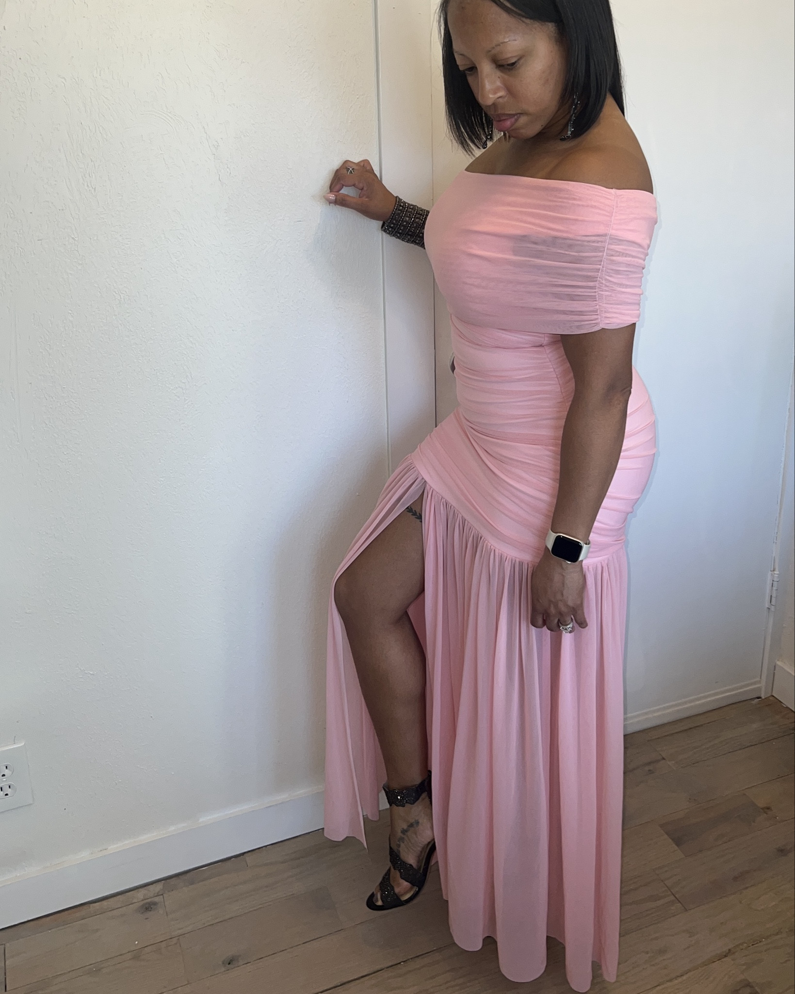 Pink ruched formal dress


#LTKStyleTip #LTKFindsUnder50 #LTKParties