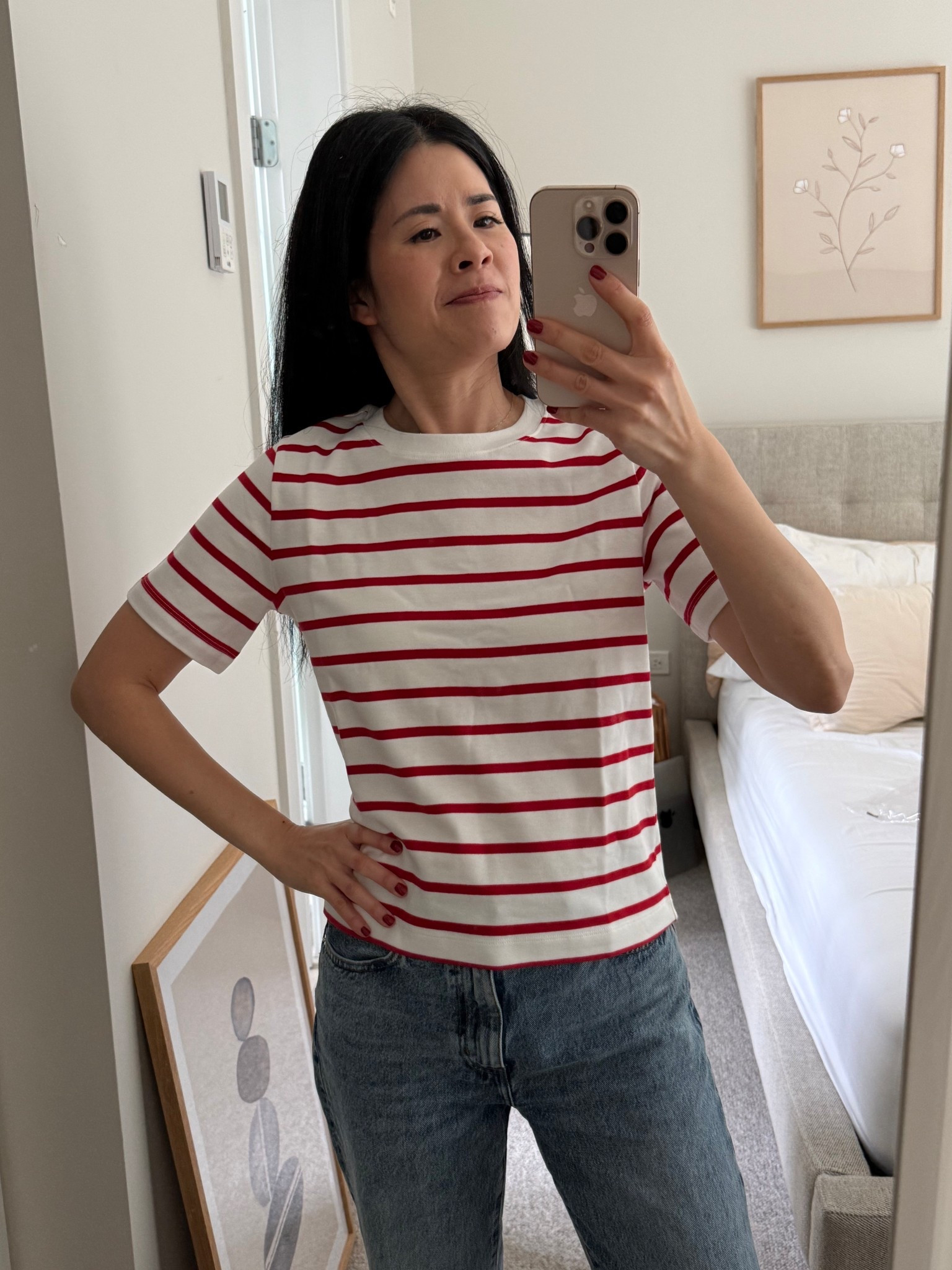 Aritzia function tee. I’m in xs but I think I need a small. I find the white here too stark for the stripey look

#LTKcanada #LTKpetite