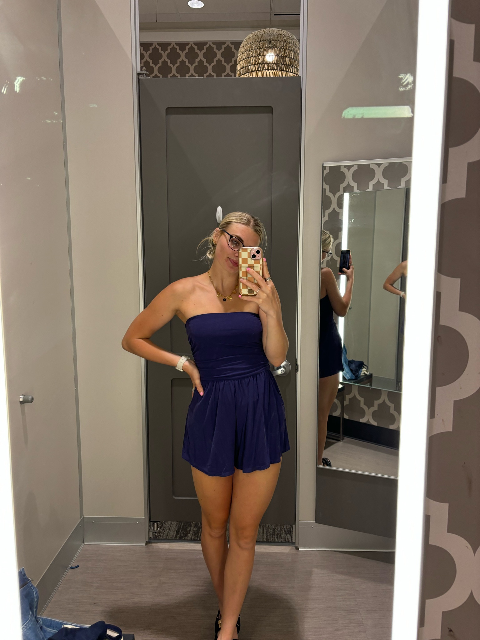 this is a small & was a little short on me. I would size up if you have long legs!!!

#LTKU #LTKPlusSize #LTKActive