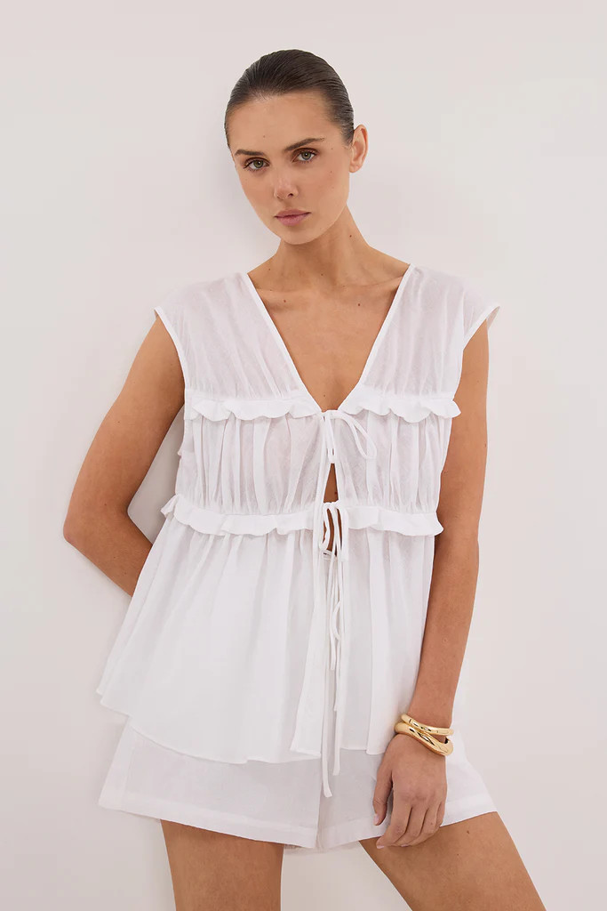 QUINN WHITE LINEN RUFFLE TOP | DISSH