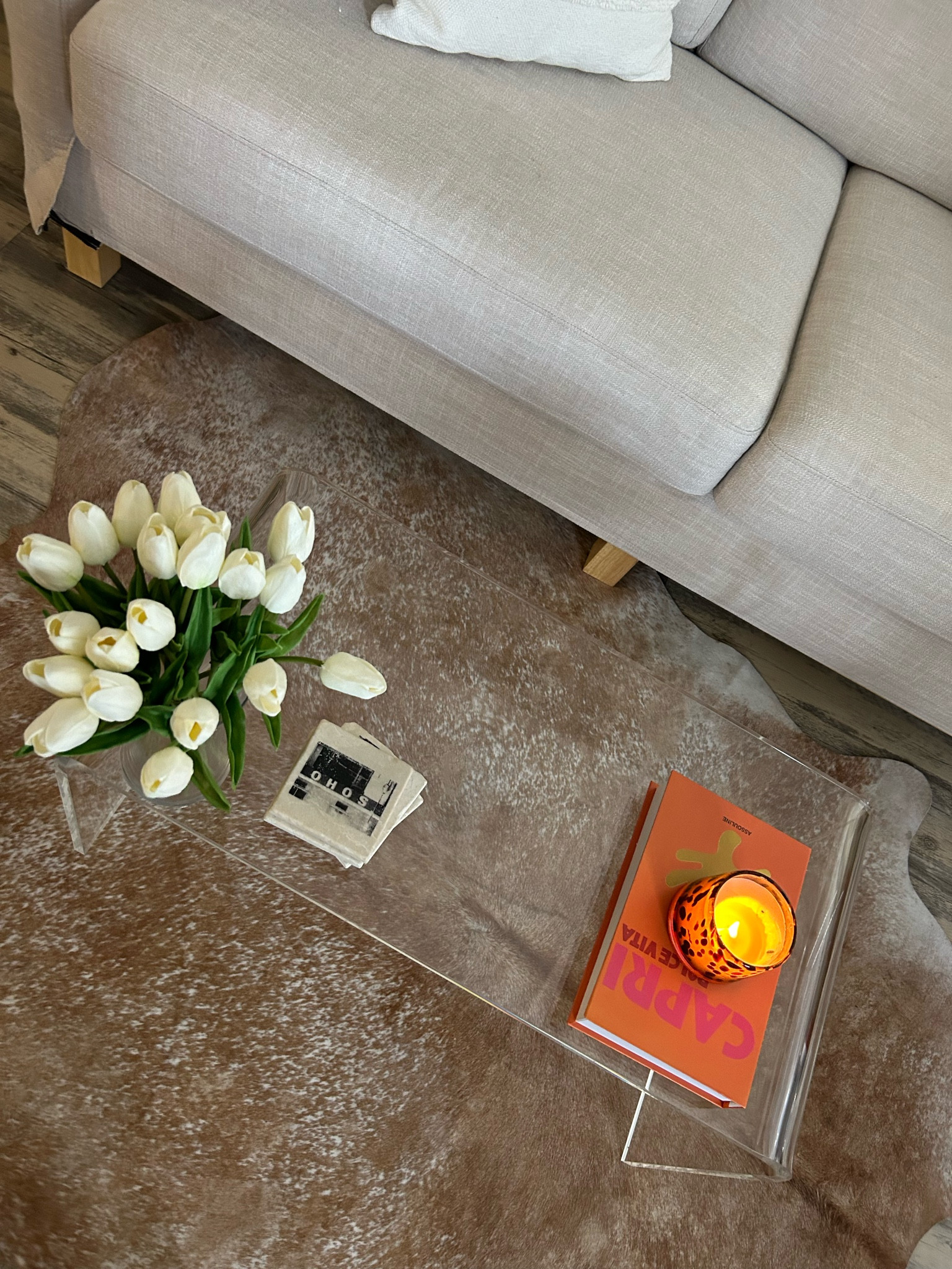  obsessed with my new acrylic coffee table #home #coffeetable #coffeetabledecor

#LTKhome #LTKHoliday #LTKsalealert