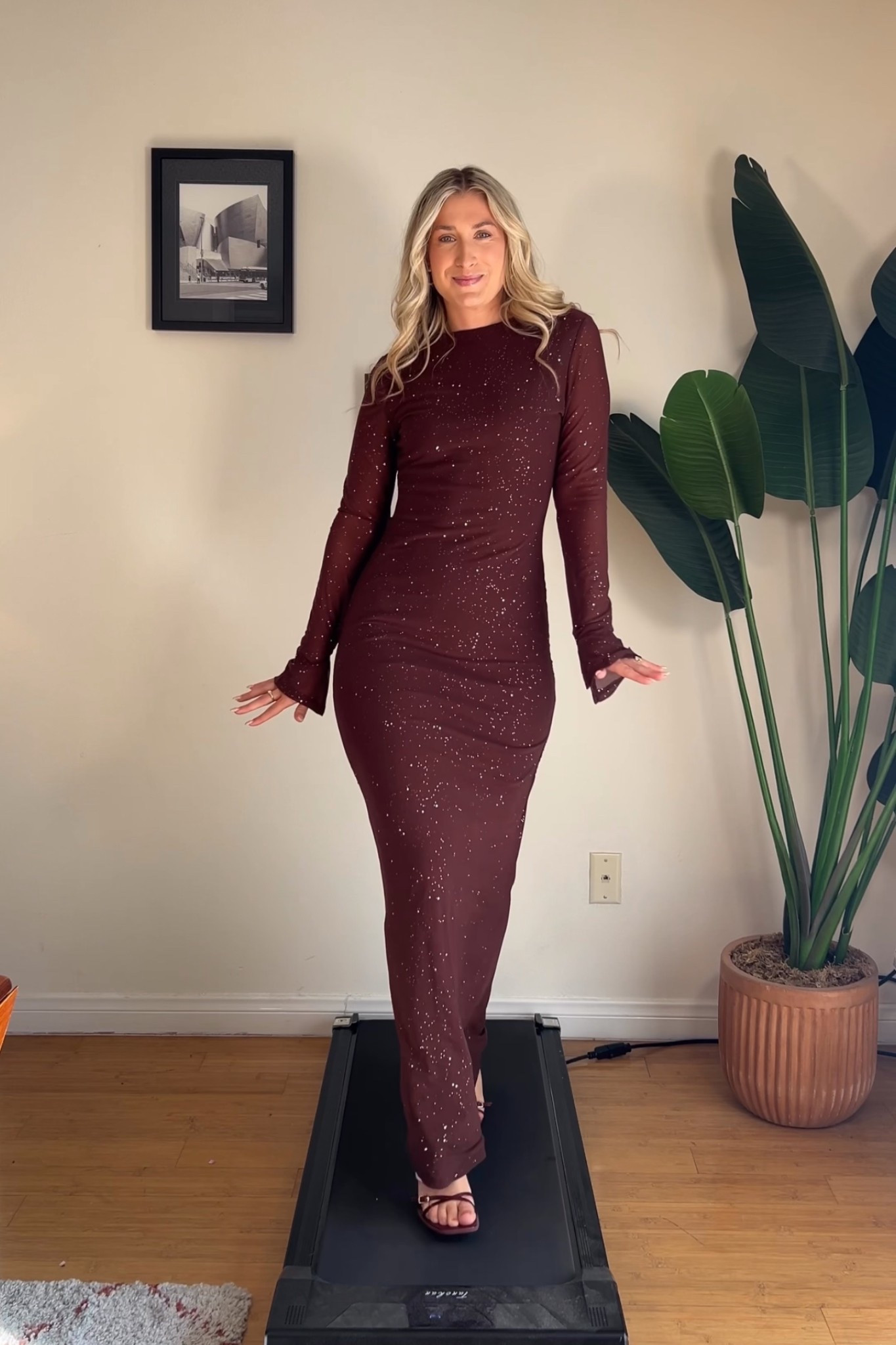 The perfect dress for the holidays under $55

#LTKFindsUnder100 #LTKSeasonal #LTKHoliday