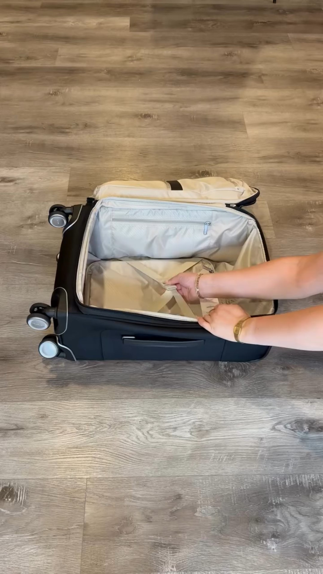 Pack with me for Seattle WA using my new @samsoniteusa suitcase!

I’m back west for a wedding this weekend 🤭 Outside the festivities I have a workout planned, some coworking and my birthday dinner. I’m so pleased with how much I could fit in this carry on, it made prepping for this getaway so much easier!

Comment TRIP for a direct link!

#packwithme #carryon #carryonluggage #samsonite #seattle #seattletrip #seattlewa

#LTKStyleTip #LTKTravel #LTKWedding