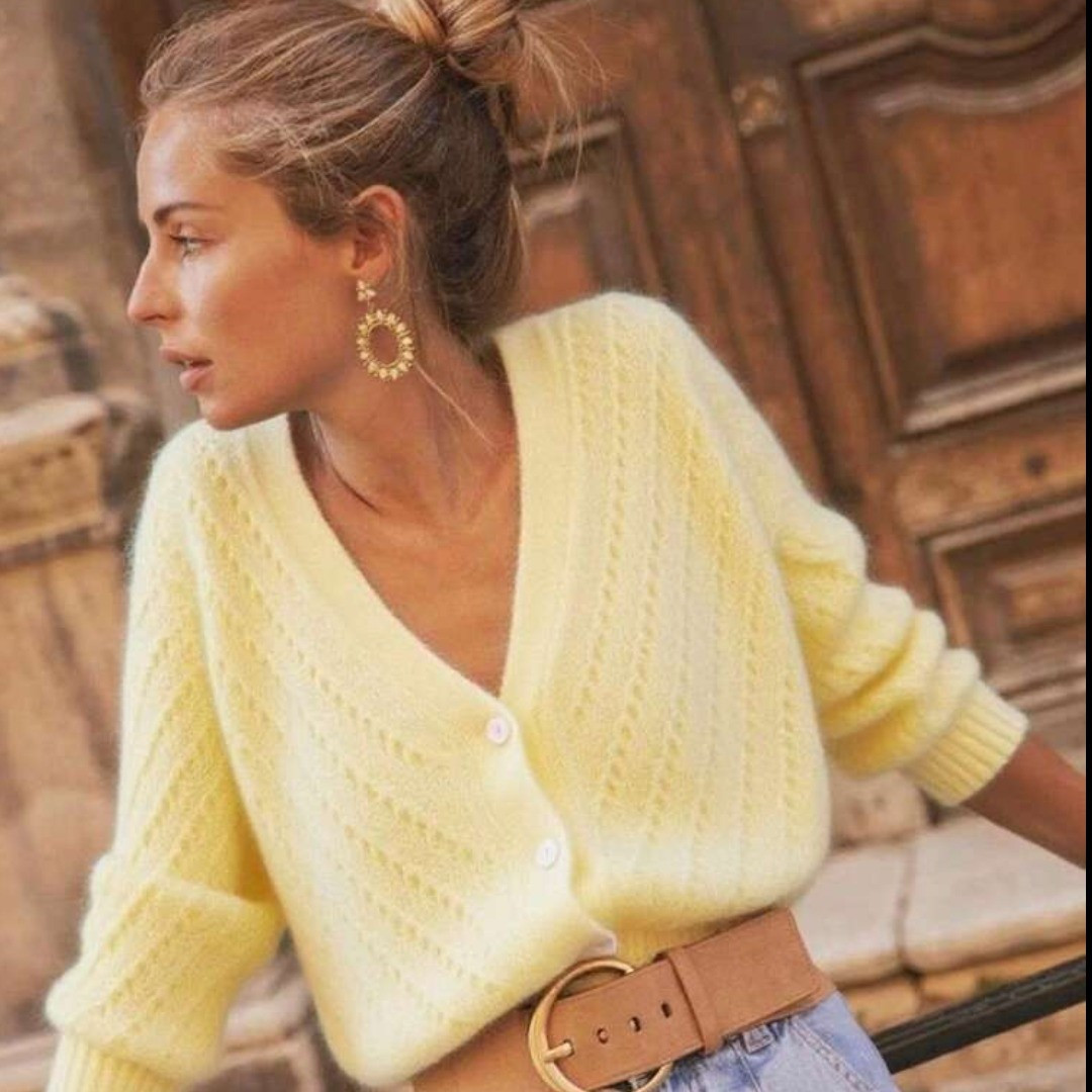 https://rstyle.me/+IWaySZYE-vfGNJblBafbjgLink to exact sweater

#LTKSeasonal #LTKOver40 #LTKFindsUnder50