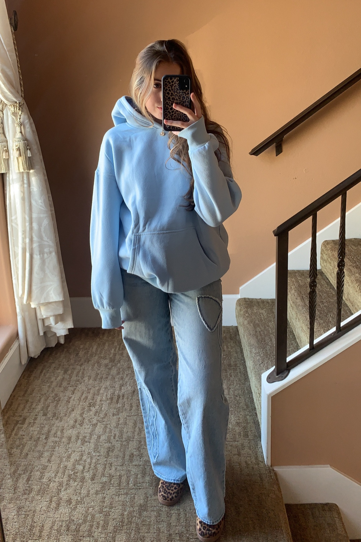 comfy outfit 🩵✨

#LTKSaleAlert #LTKGiftGuide #LTKStyleTip