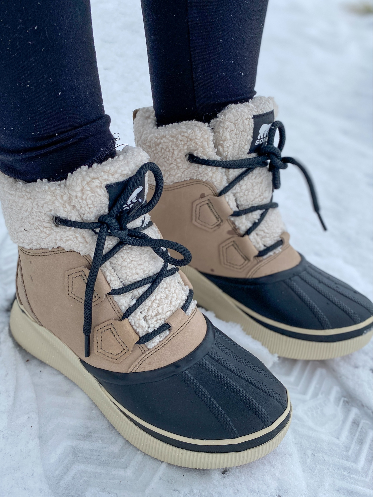 First snow off the year, I had to break out my new winter boots - love them! 



#LTKShoeCrush #LTKSeasonal