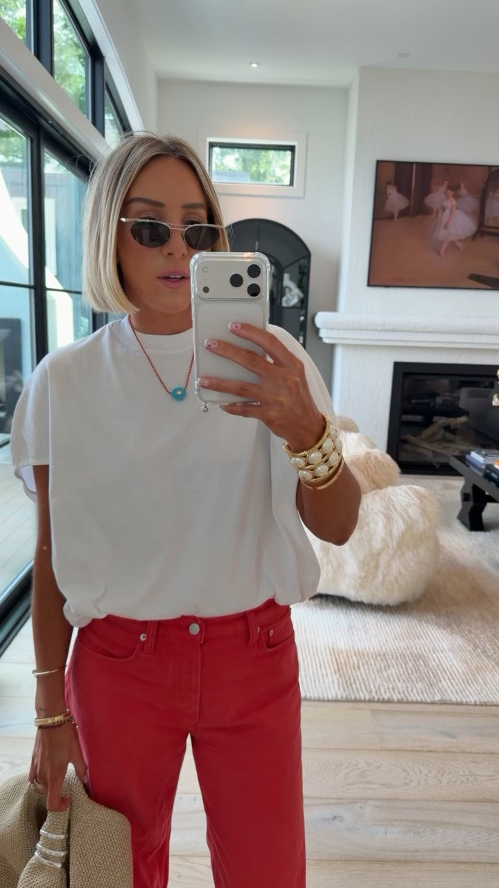 Best Selling tee restocked in all sizes and denim and my favorite necklace just came out at Nordstrom 🔥🔥🔥