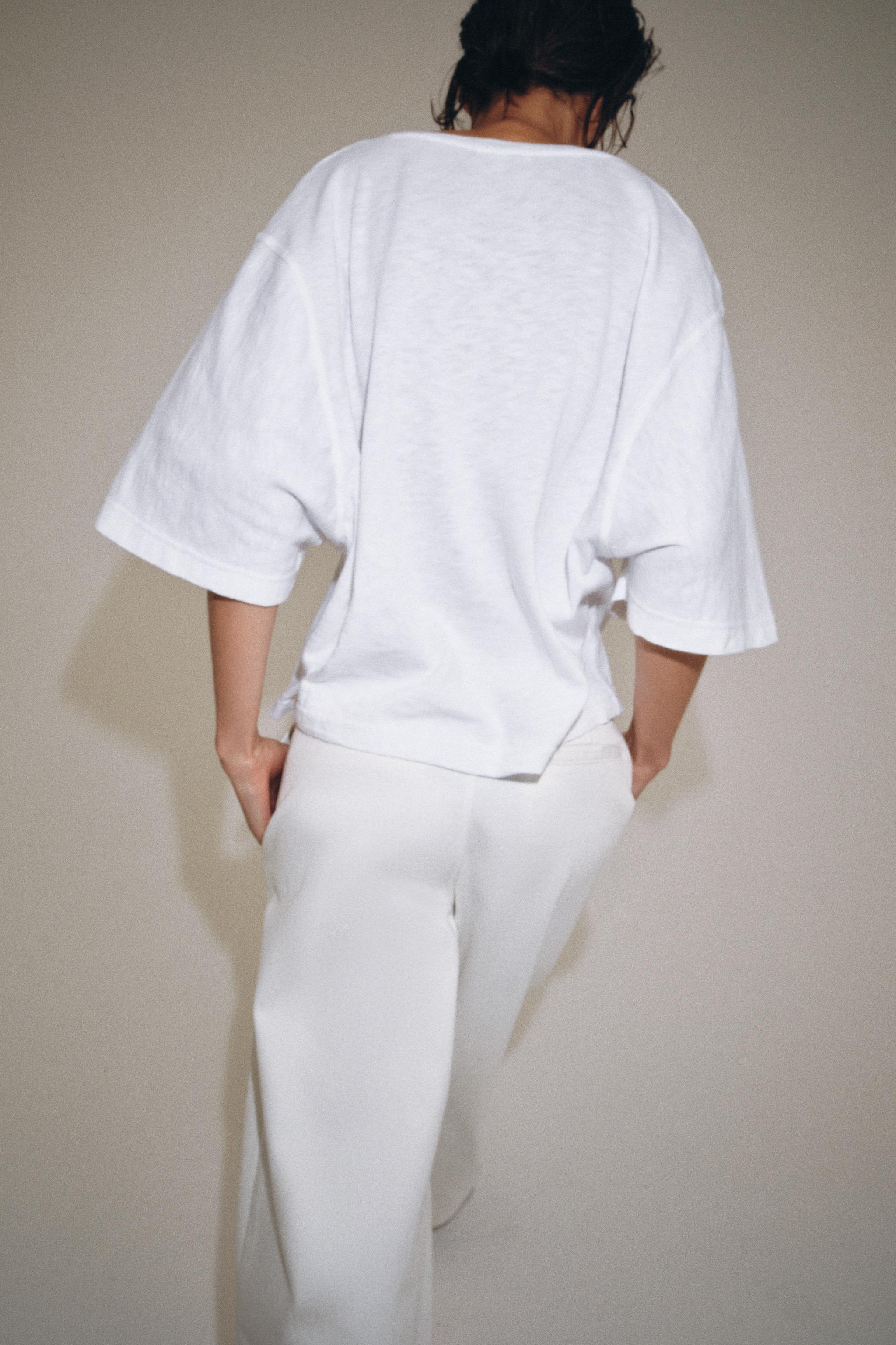 V-NECK T-SHIRT | Zara UK