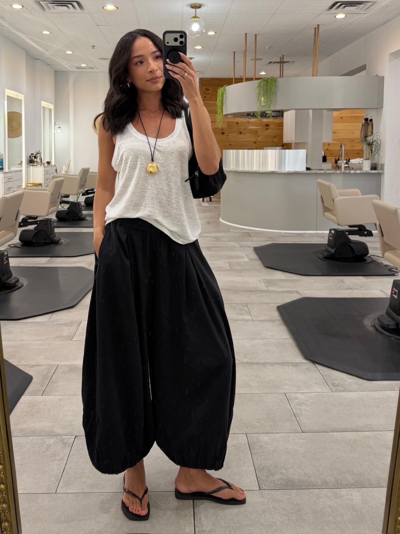 Casual summer outfit 🤍 I’m obsessed with these balloon pants! They have great shape, pockets, and they’re lightweight enough to wear on super hot days! Plus they’re under $100! Wearing size S tank (exact is OOS but I’ve linked similars), size XS pants (run big) 


summer outfit, summer style, summer fashion, pull on pants, casual outfit, chic summer outfit, errands outfit, work from home outfit, mom outfit, postpartum outfit, free people pants

#LTKmomlife #LTKSeasonal