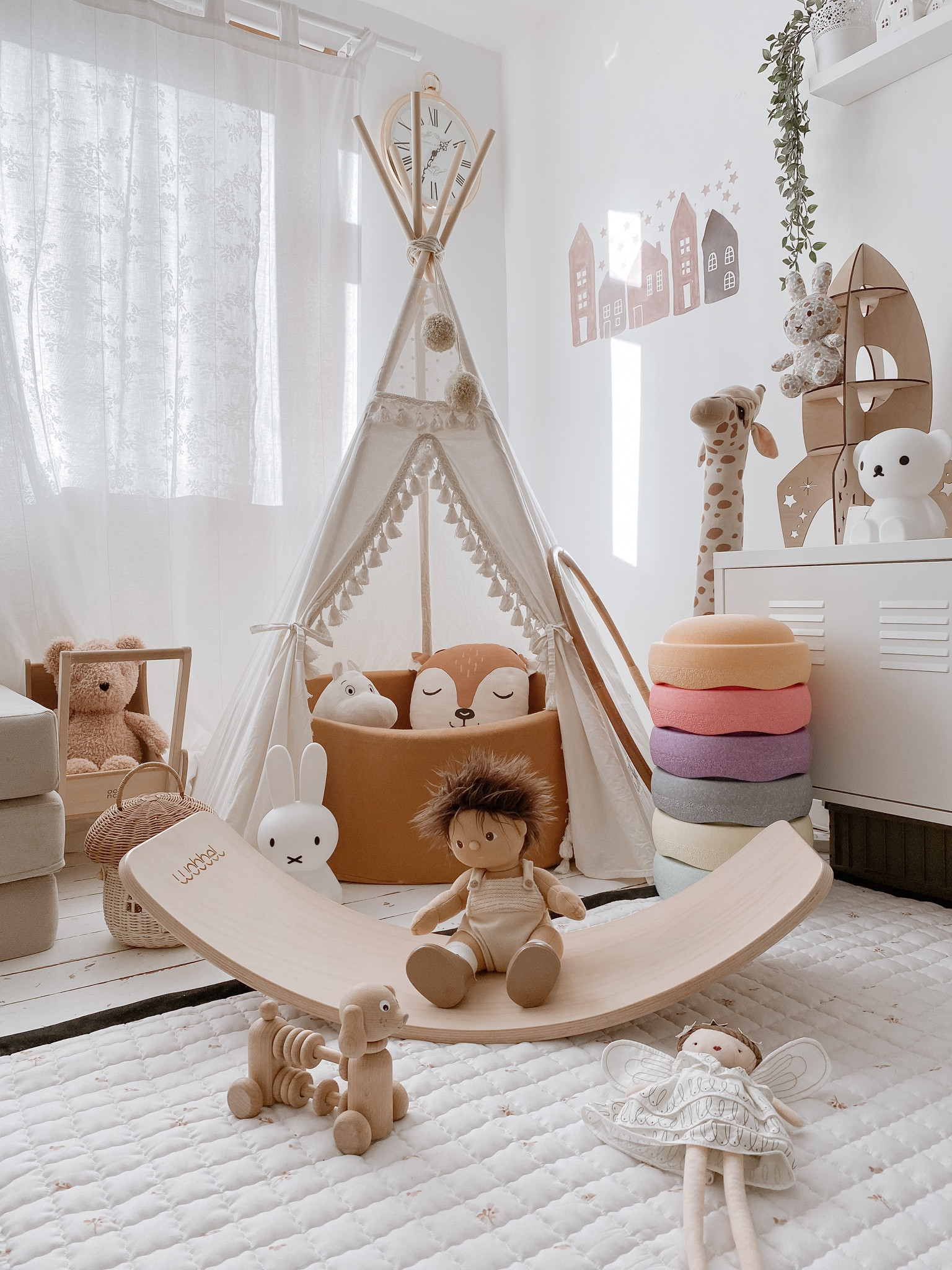 play corner 

#playroomdecor #interiorforkids #scandikidsroom #kidsinteriors #kidsinteriorstyling 

#LTKkids #LTKU #LTKhome