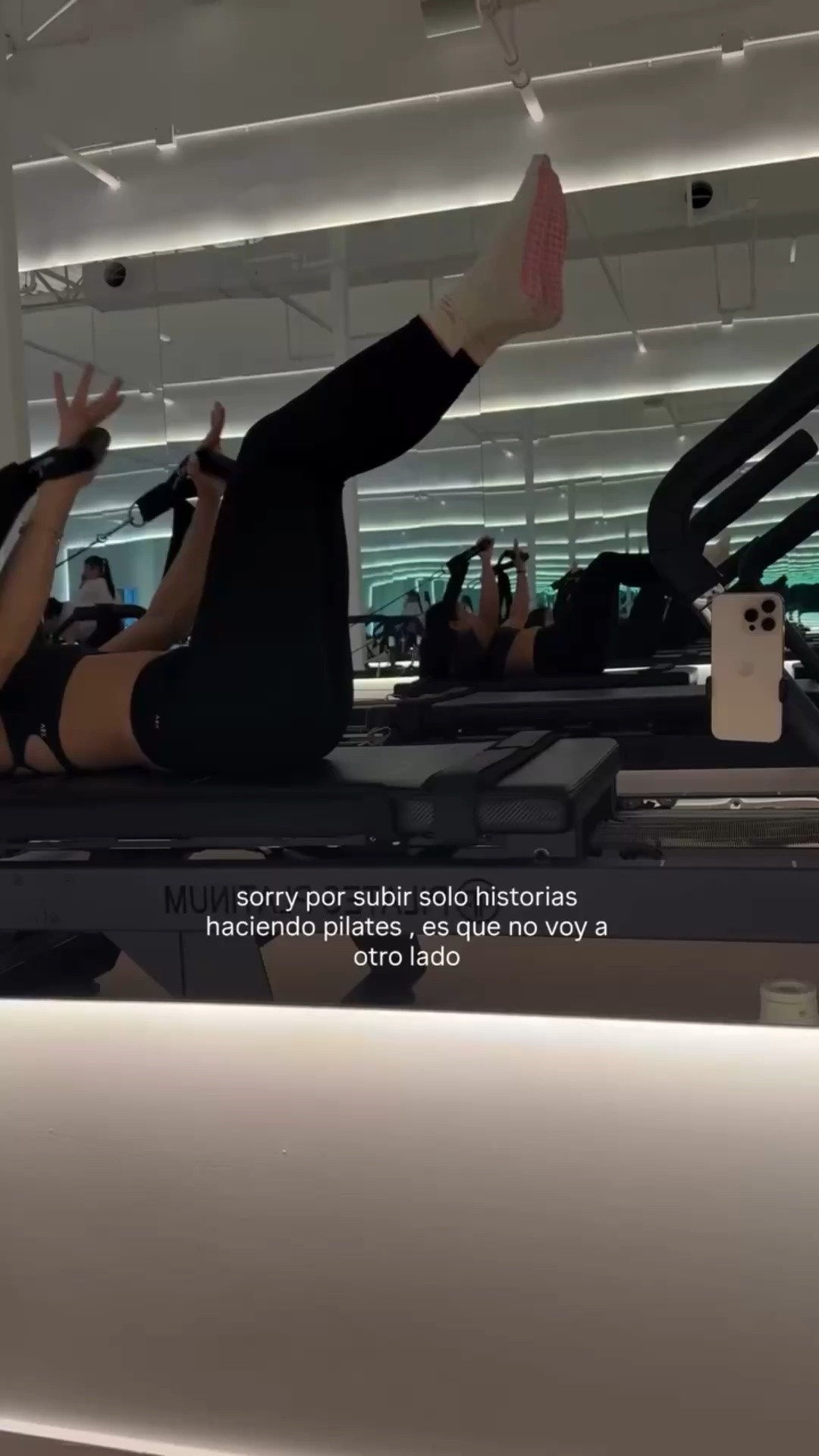 no tengo otra personalidad ahora mismo jaja 🖤 
@vsxofficial @victoriassecret 

@pilatesplatinum 🫶🏻

#pilates #pilateslovers #pilatesreformer #viralreels #trending