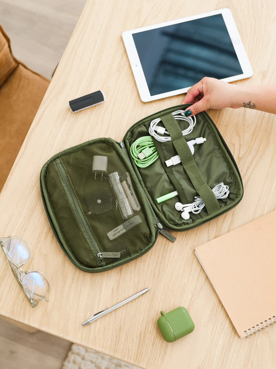 Tech Organizer | CALPAK Travel