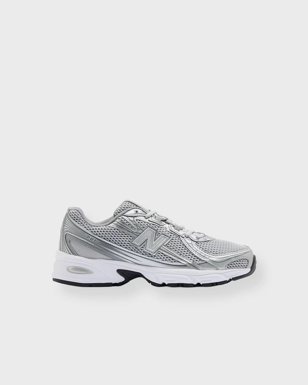 Sneakers 740 | WAKAKUU