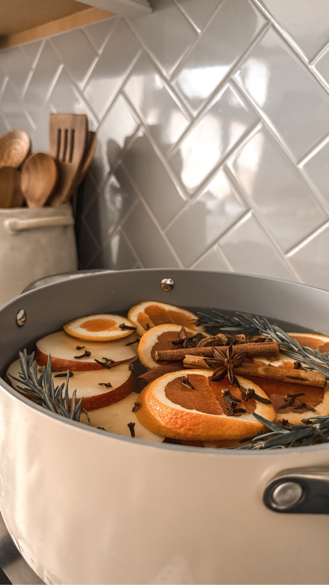 This is the first simmer pot I’ve ever made & I can only question why I didn’t make one sooner — because this smell on a slow weekend afternoon could absolutely heal me 😌 I found this simple recipe on Pinterest👇🏽
+ 1 apple sliced
+ 1 orange sliced
+ 3-4 cinnamon sticks
+ 1 tbsp whole cloves
+ 2 stars anise (optional)
+ 1 sprig fresh rosemary (optional)
+ 1 tsp vanilla extract

Add ingredients to a pot of water > bring to a gentle simmer > let it simmer & add more water as needed > enjoy! ☺️🍎🍊 

✨Save this recipe for your next cozy afternoon at home!

Autumn, fall inspo, home inspo, kitchen essentials, seasonal inspo, fall recipes

#LTKHome #LTKSeasonal