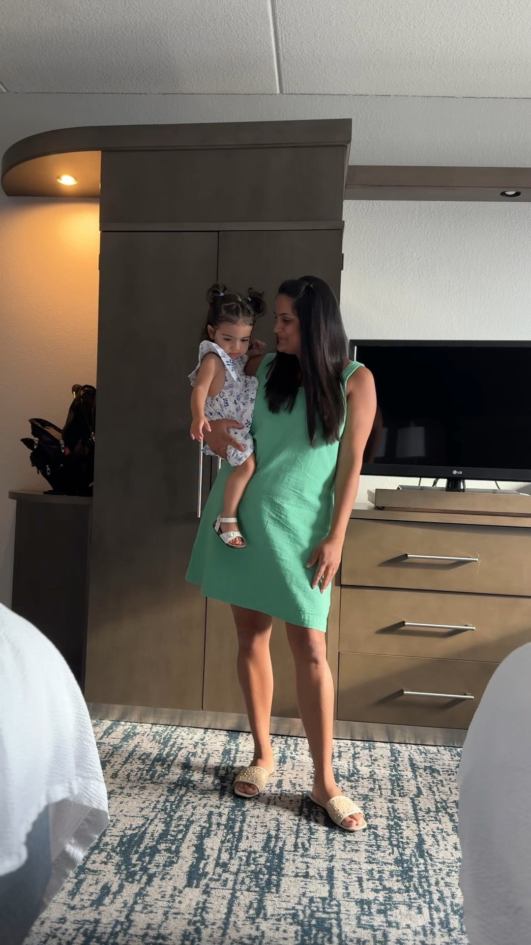 Mom Fit
Dress: Large

#LTKStyleTip #LTKSeasonal #LTKKids