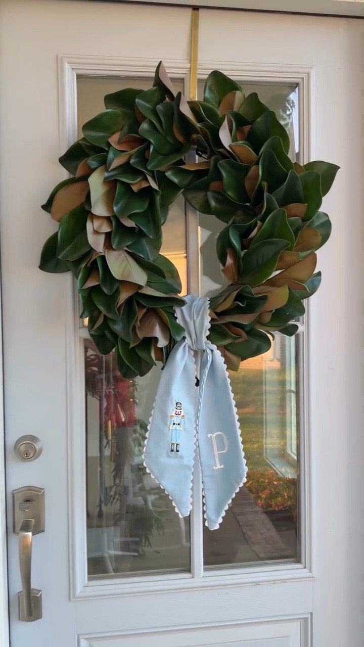 Switching my wreath sash from fall to holiday feels like the official start of the cozy season 🎄🤍

A wreath sash only looks as pretty as the way it’s tied — and this simple Southern method makes it lay smooth, elegant, and picture-perfect every single time. Think of it like tying a bow on a Christmas present… just for your front door ✨

Save this to use when you swap yours for the season, and tag a friend who loves a well-dressed porch!

🤍 Shop my favorite holiday sashes on LTK 
Comment SHOP below for direct links ⬇️

.
#wreathsash #southernhome #homedecortips #holidaydecor #frontporchdecor #southernstyle #timelesshome #grandmillennialdecor #decoratewithme #wreathtutorial #christmasporchdecor #12daysofchristmasdecor #holidayhomeseries #holidaycountdown #holidaydecorating #christmastree #christmasmood #christmasinspo #christmas2025 #grandmillennial #christmas #christmasdecor #classichome #housebeautiful #blueandwhitechristmas #southerncharm

#LTKHoliday #LTKSeasonal #LTKHome