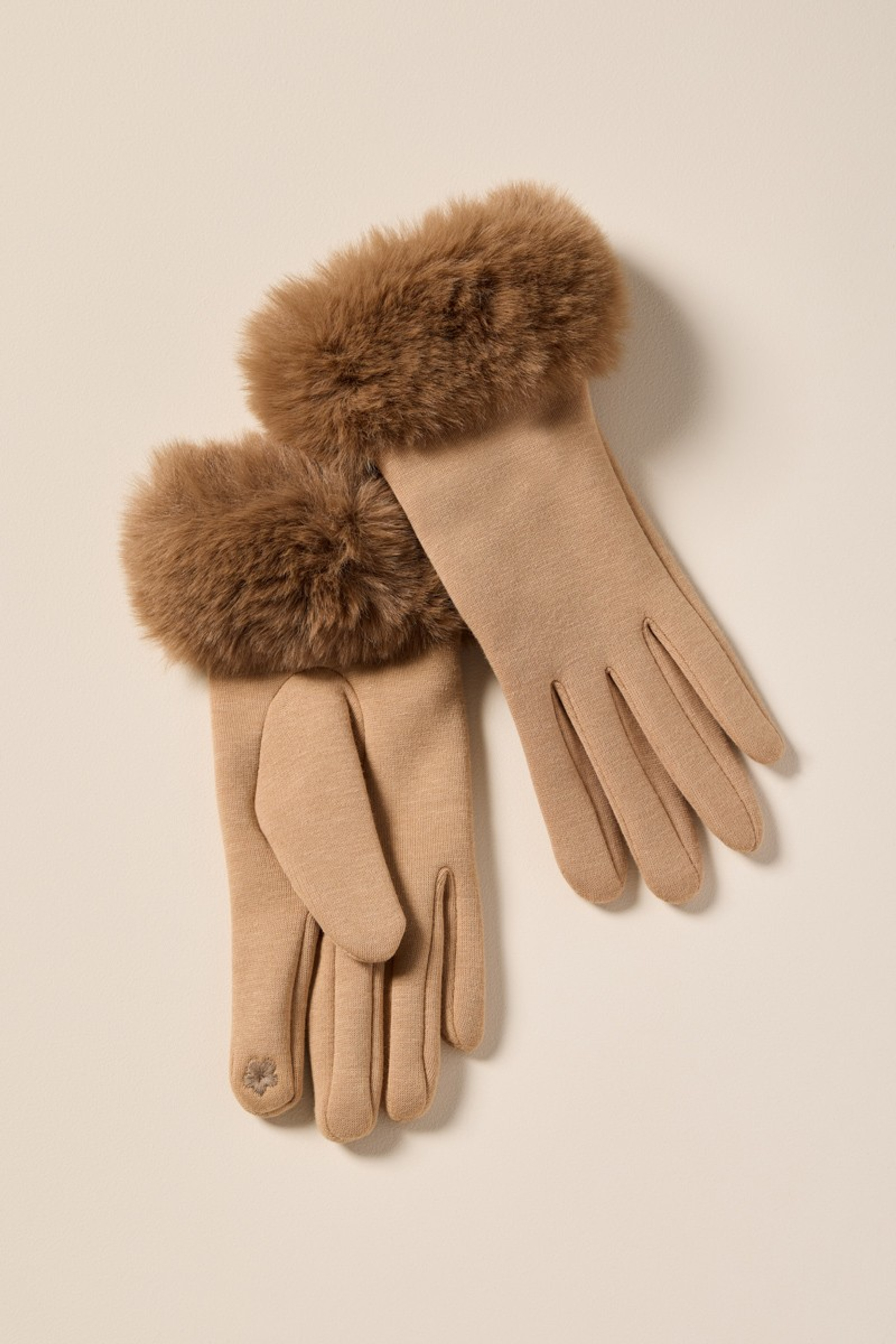 Emilia Faux Fur Gloves | Francesca's