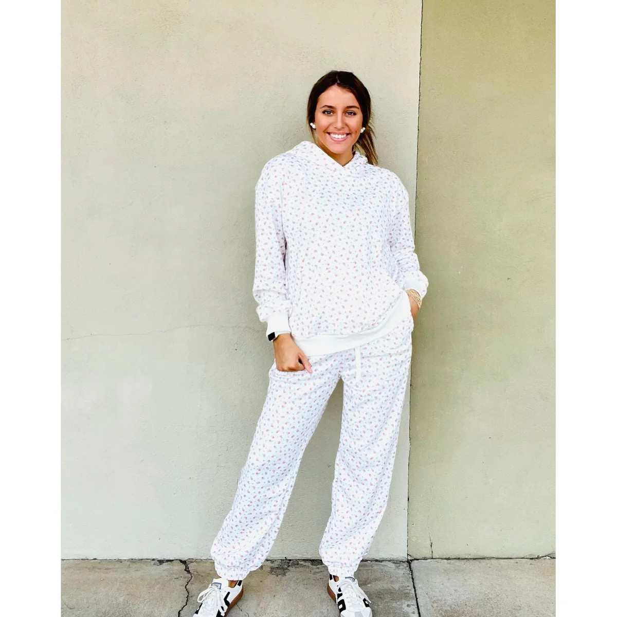 Floral Print Kangaroo Pocket Hoodie Sheath Sweatpants Set | Southern Roots Clothing Co.